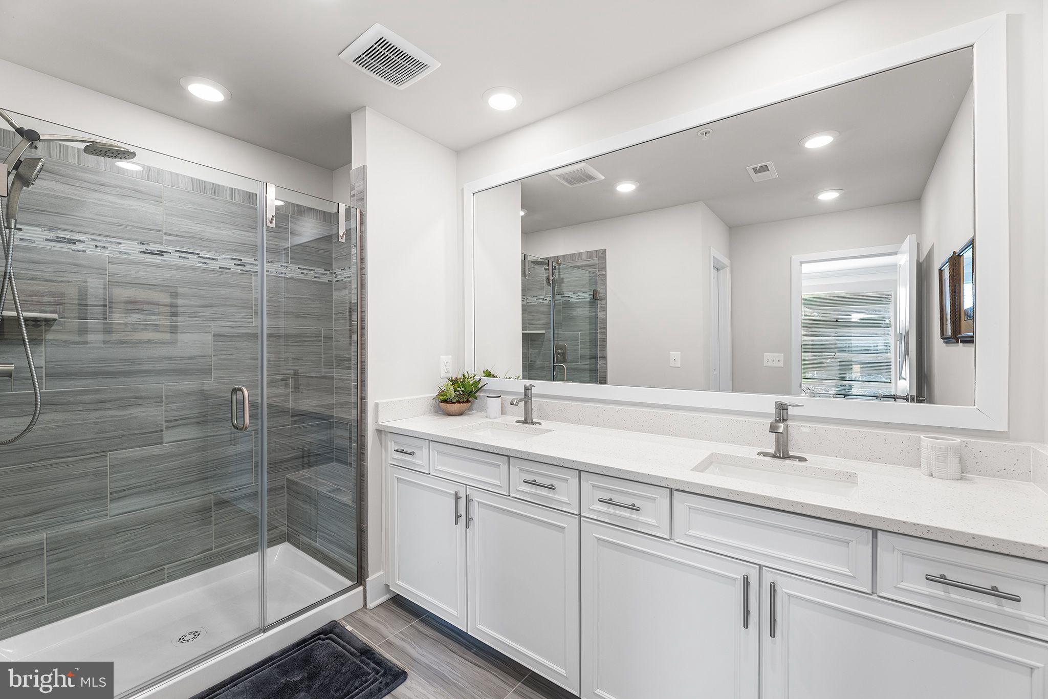 SEA OAKS VILLAGE - Residential