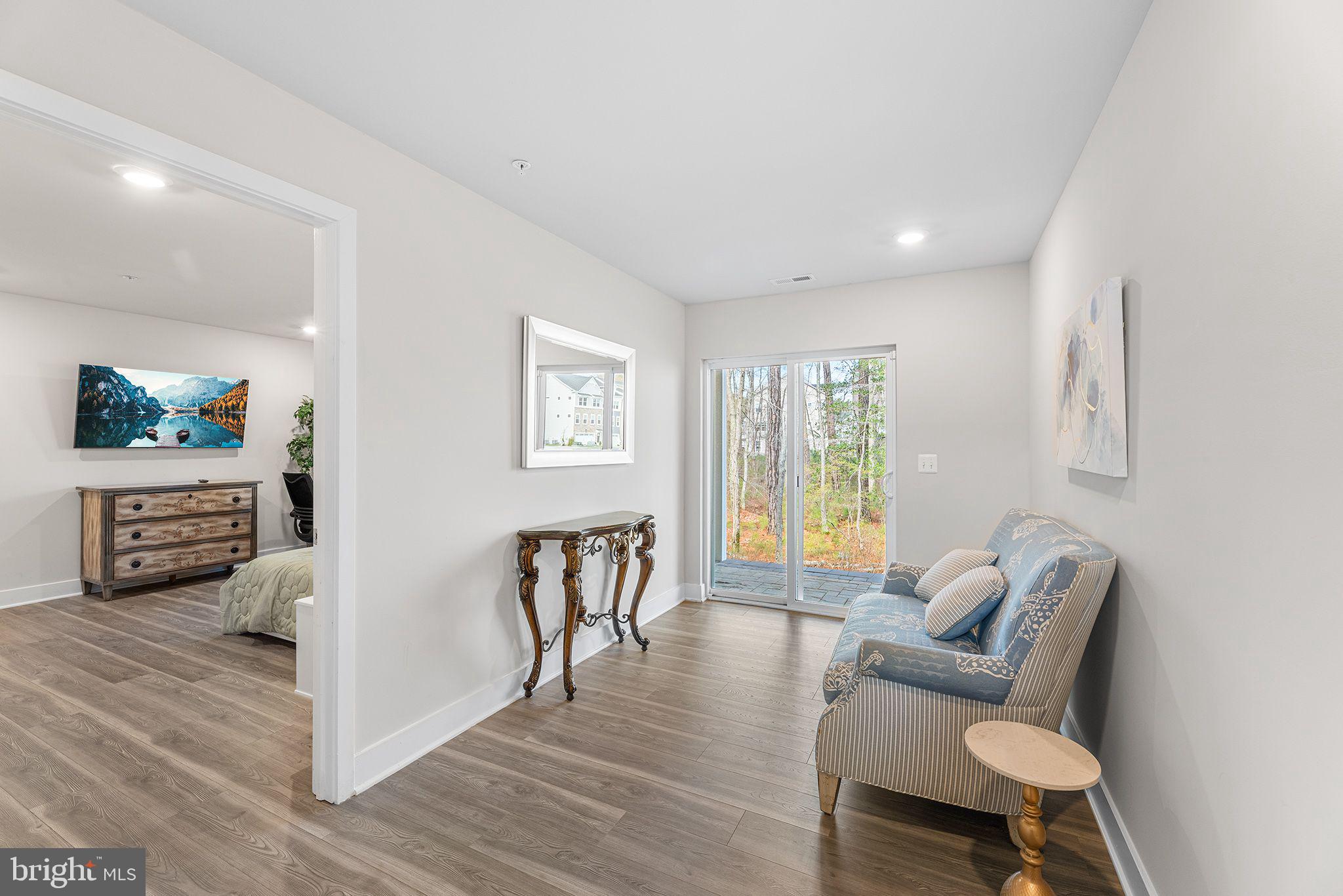 SEA OAKS VILLAGE - Residential