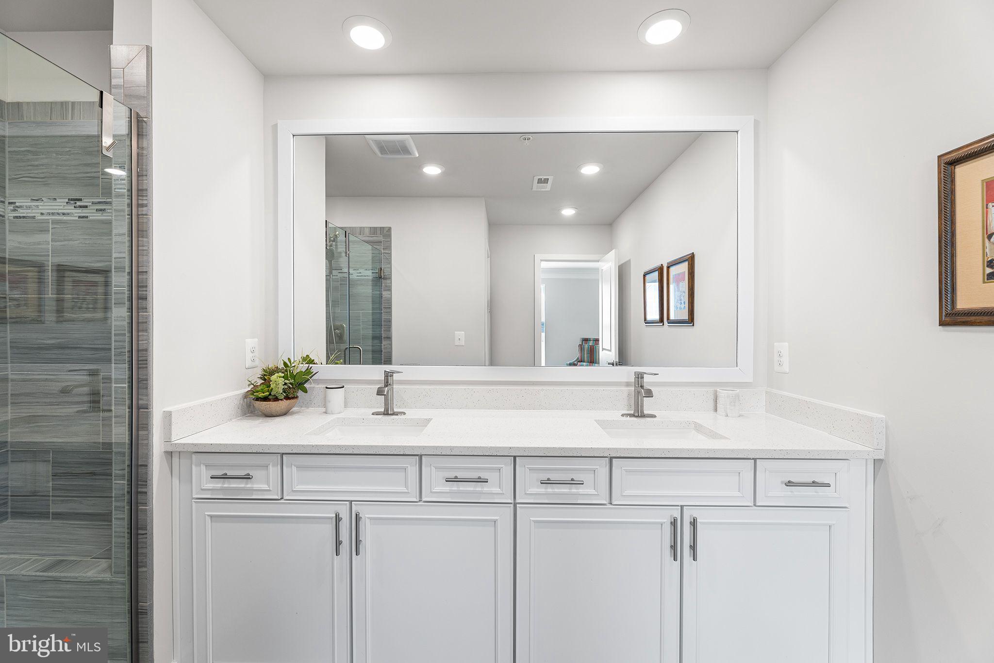 SEA OAKS VILLAGE - Residential