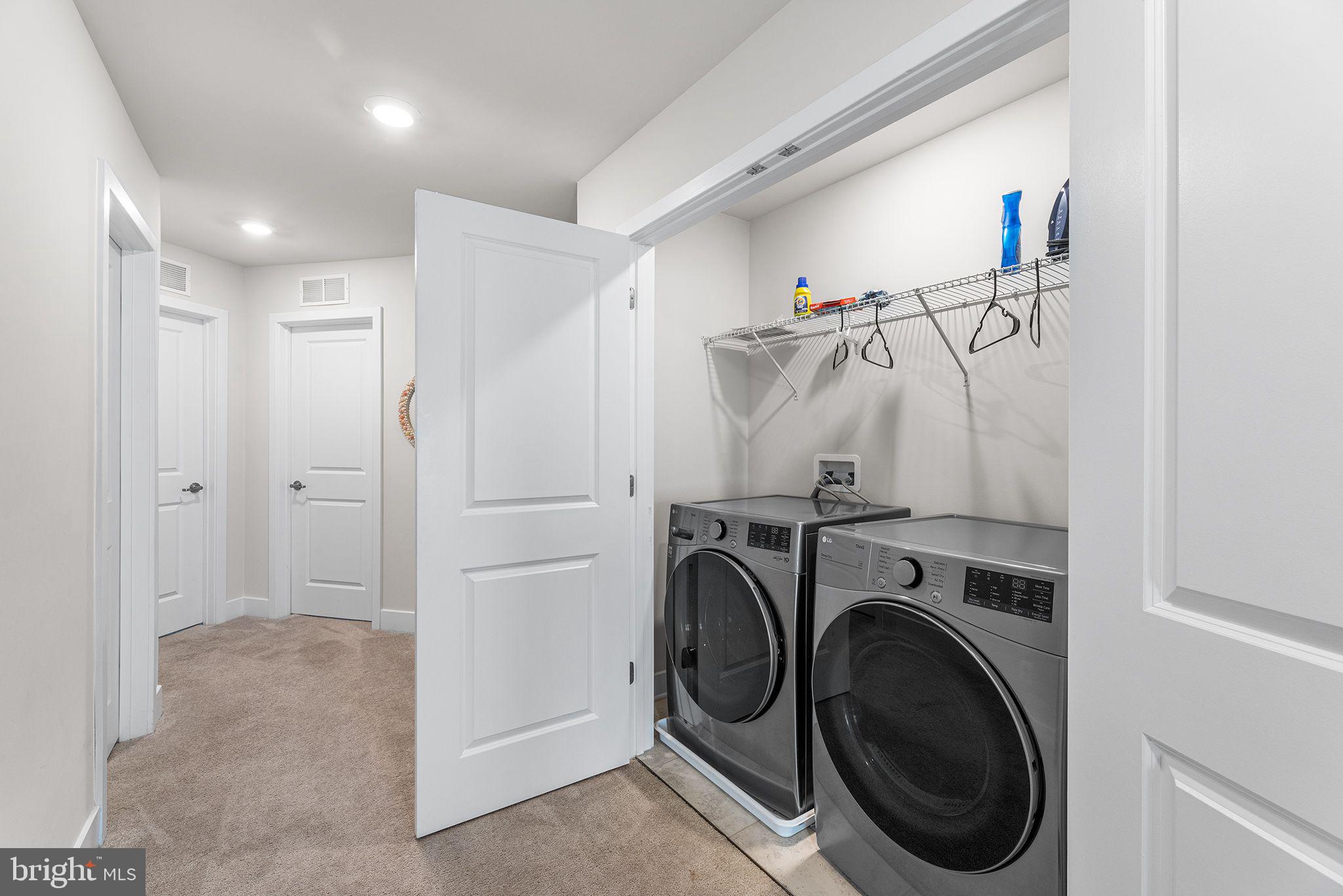 SEA OAKS VILLAGE - Residential