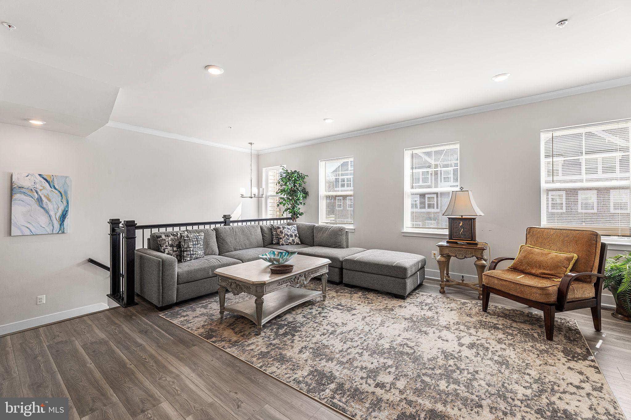 SEA OAKS VILLAGE - Residential