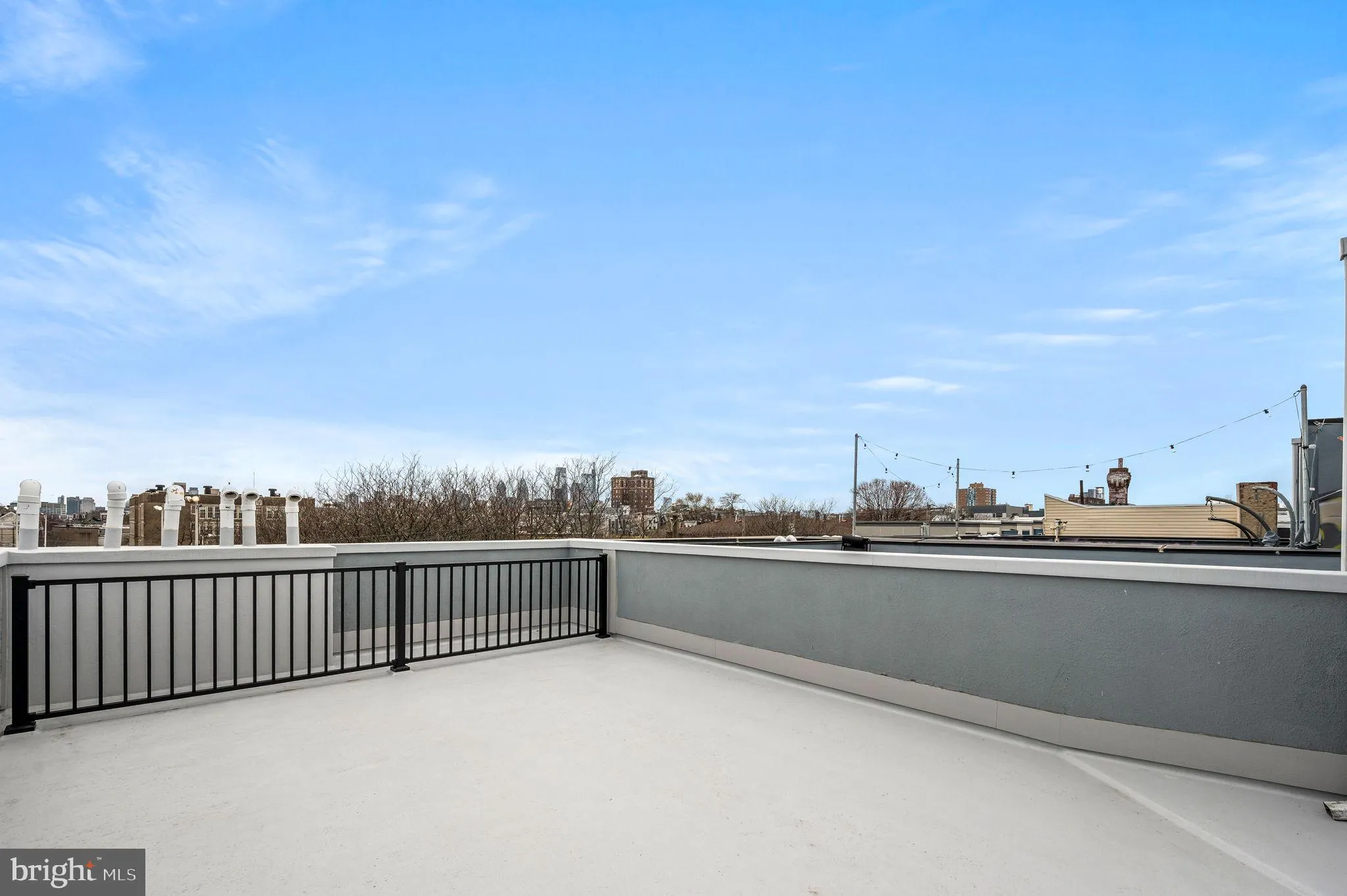 Philadelphia, Pennsylvania 19122, United States, 3 Bedrooms Bedrooms, ,3 BathroomsBathrooms,Residential,Active,164788