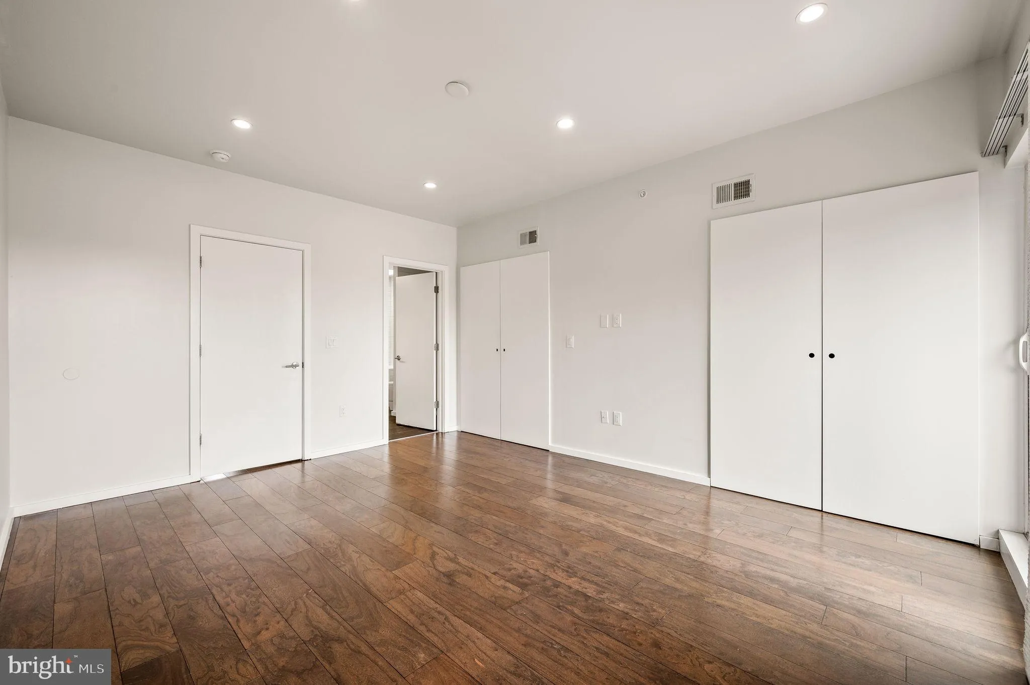 Philadelphia, Pennsylvania 19122, United States, 3 Bedrooms Bedrooms, ,3 BathroomsBathrooms,Residential,Active,164788