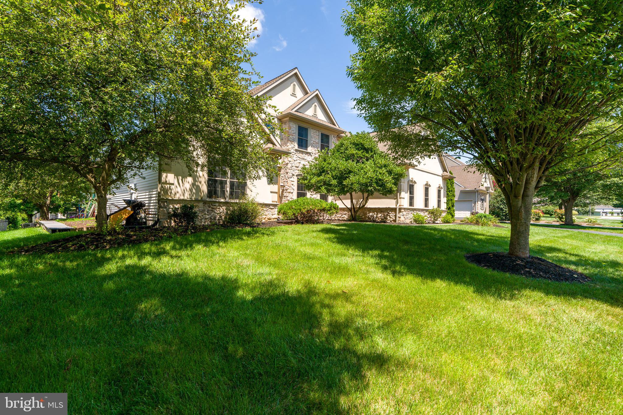 5 STONERIDGE LANE