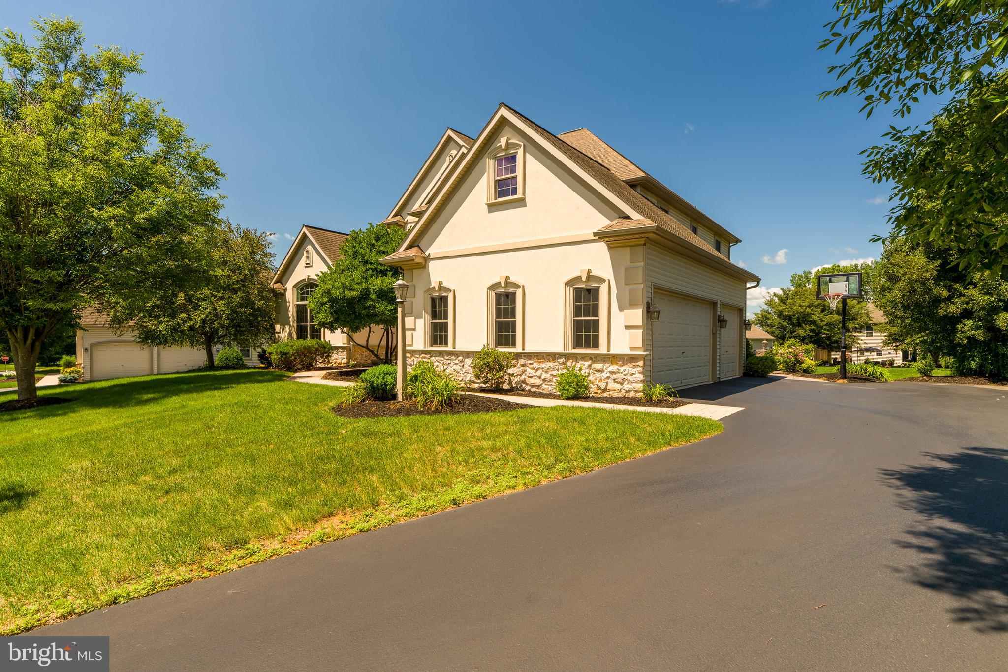 5 STONERIDGE LANE
