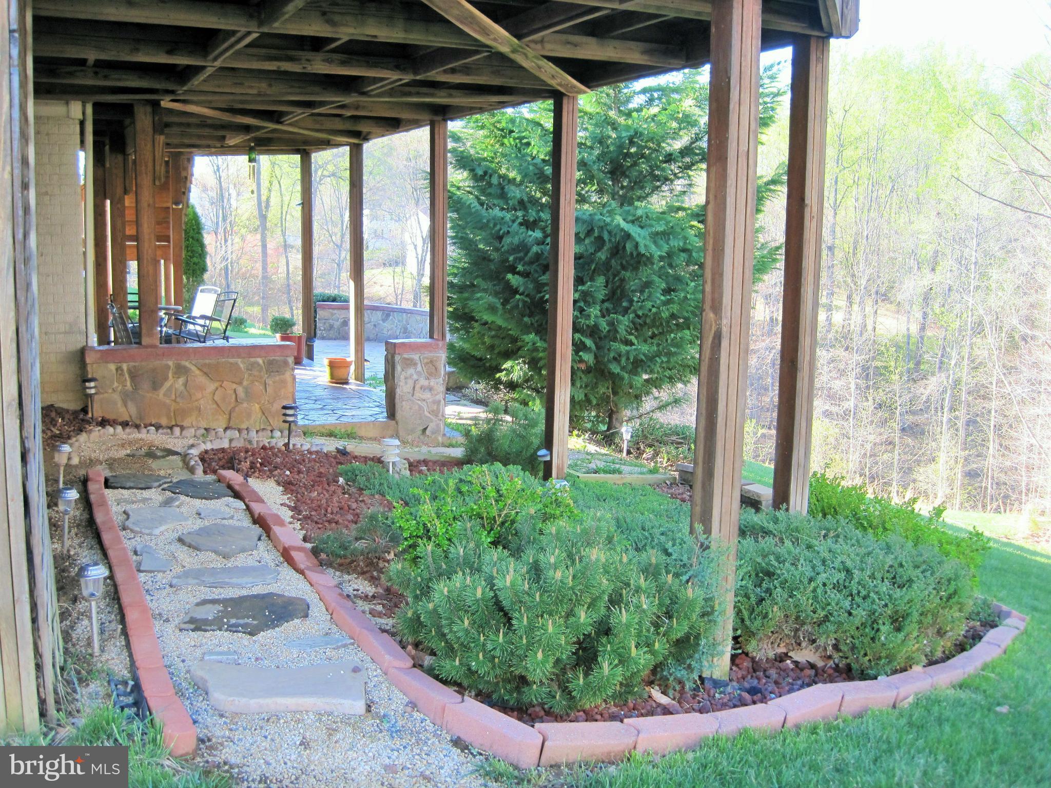 CARDINAL CREST - Residential Lease