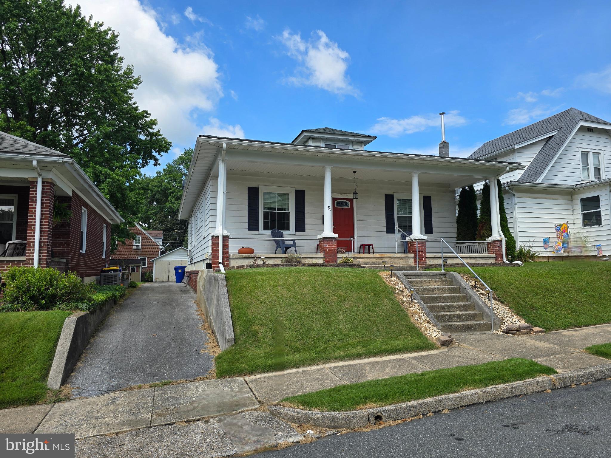 56 BUCKS STREET
