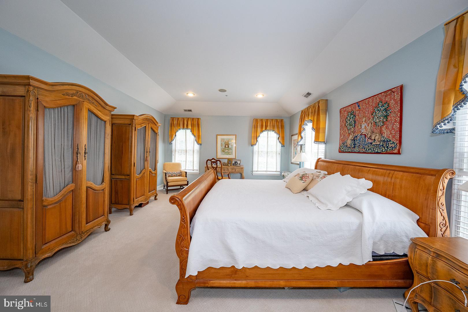 MERION HILL - Residential