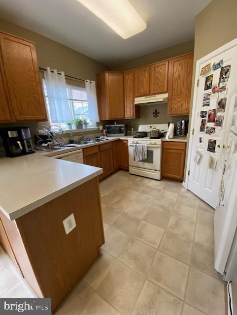 WESTBROOKE TOWNHOMES - Residential Lease