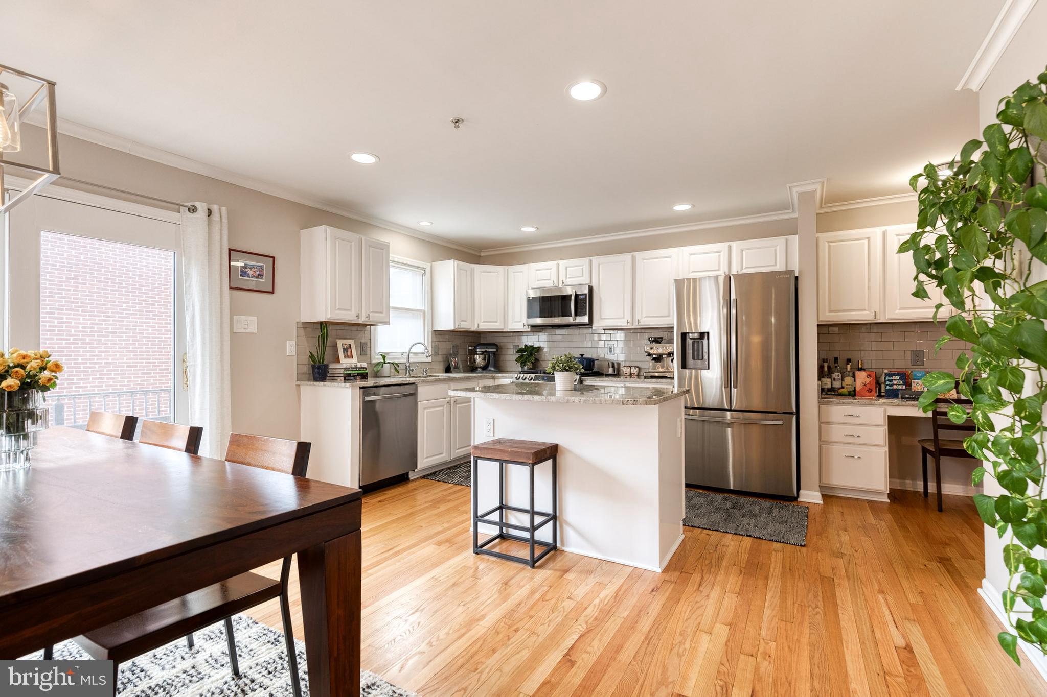 FEDERAL HILL HISTORIC DISTRICT - Residential Lease