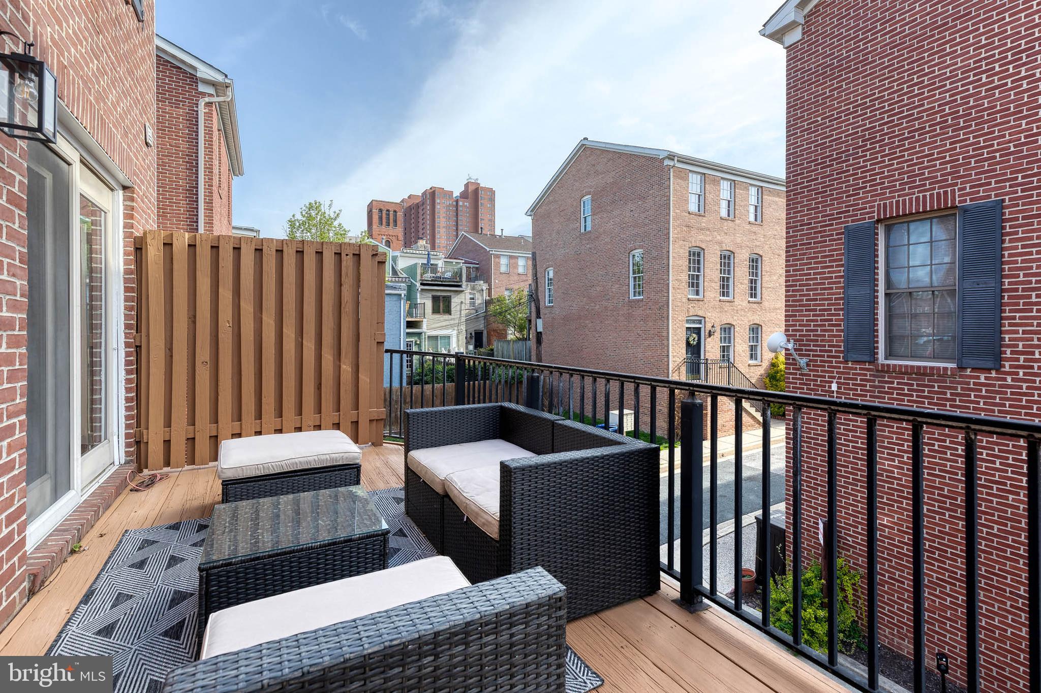 FEDERAL HILL HISTORIC DISTRICT - Residential Lease