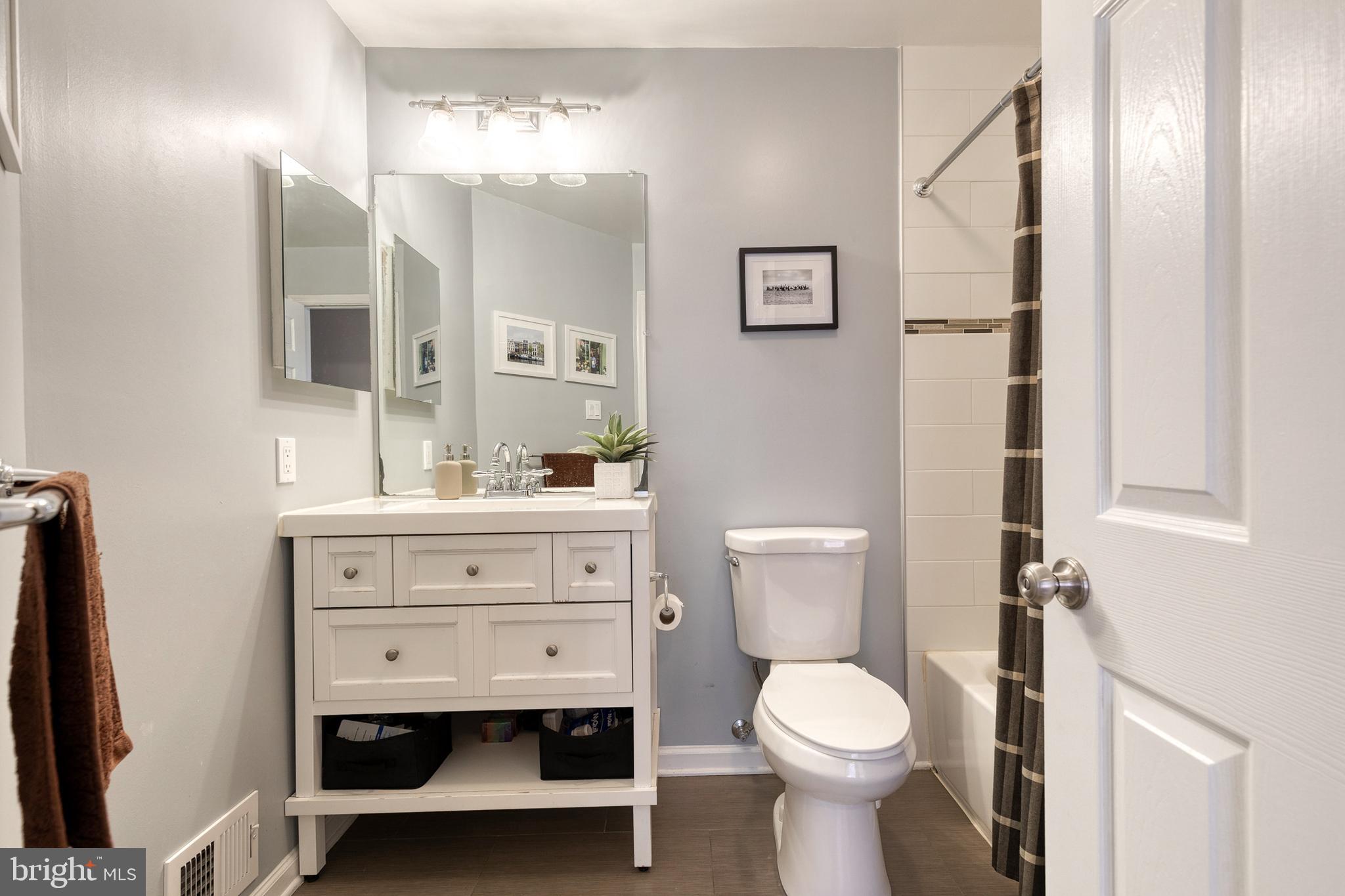 FEDERAL HILL HISTORIC DISTRICT - Residential Lease