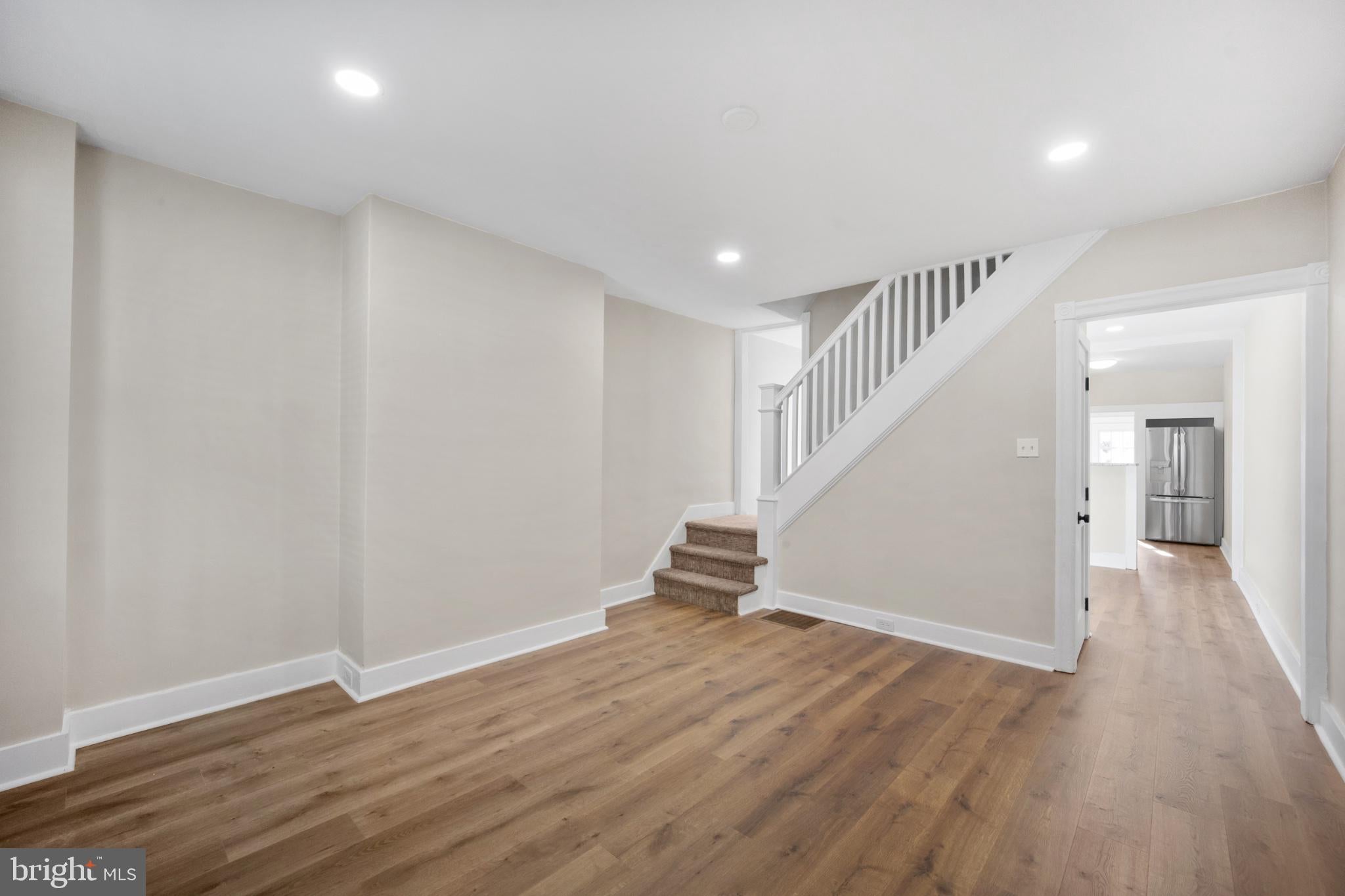 439 DUPONT STREET