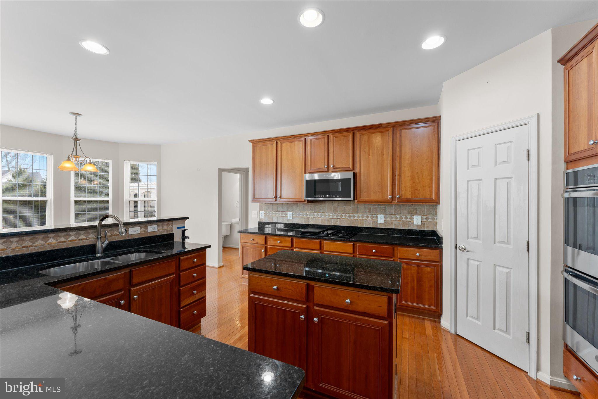 PORT POTOMAC - Residential