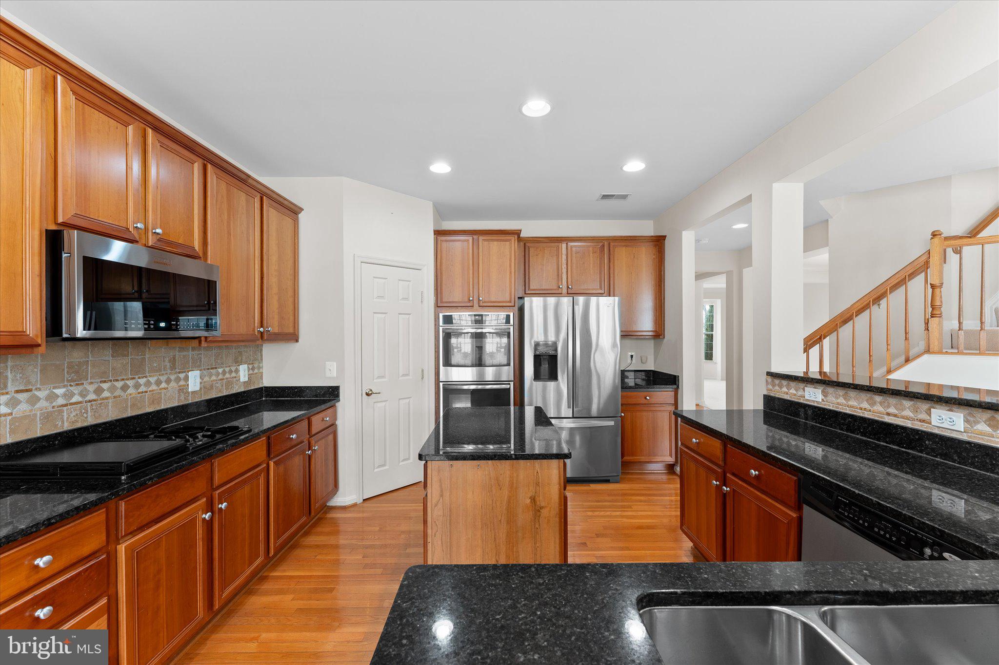 PORT POTOMAC - Residential