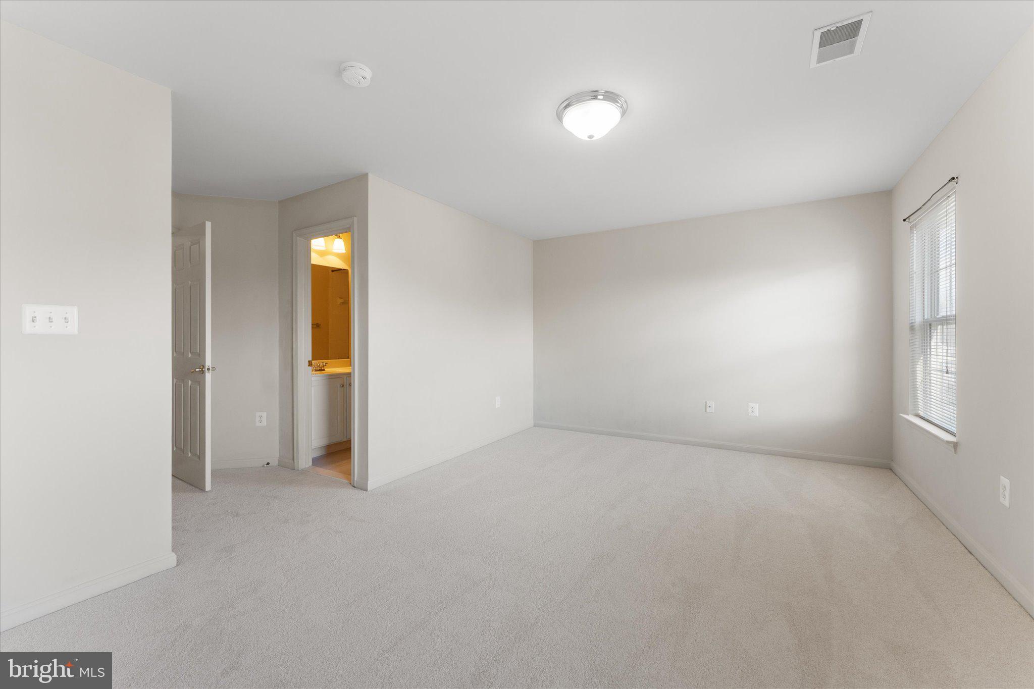 PORT POTOMAC - Residential