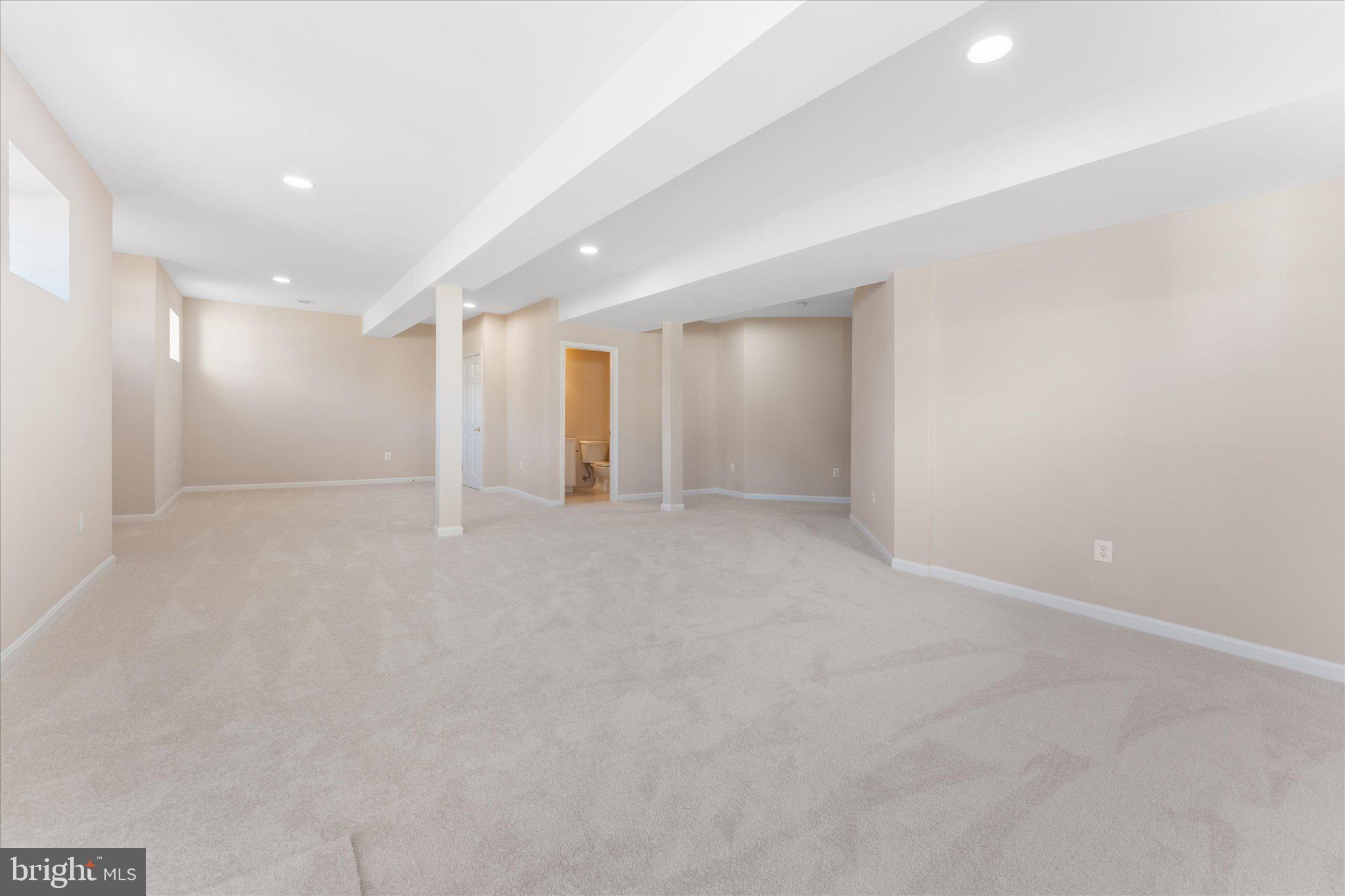 PORT POTOMAC - Residential