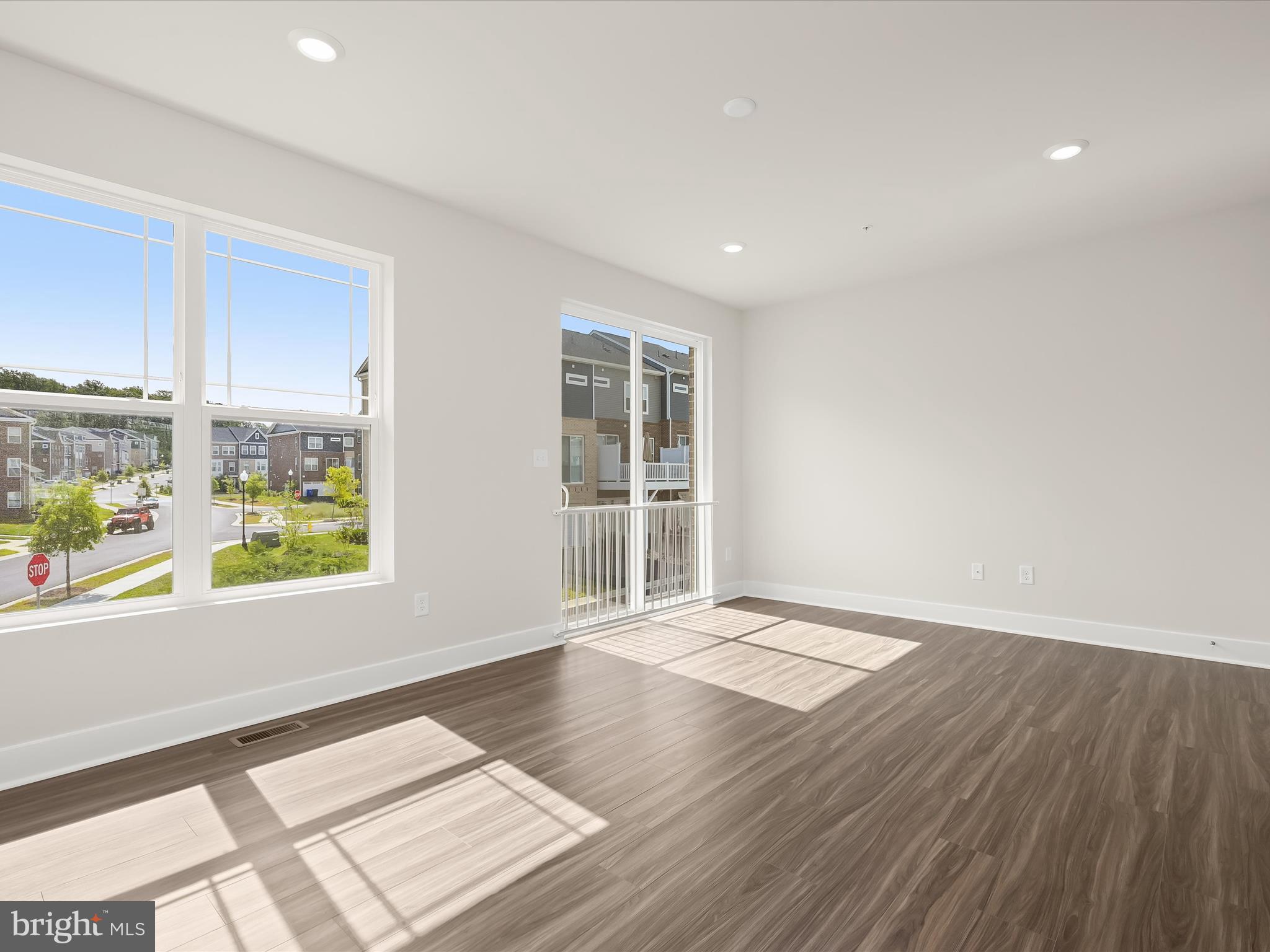 ST CHARLES TOWNS - Residential