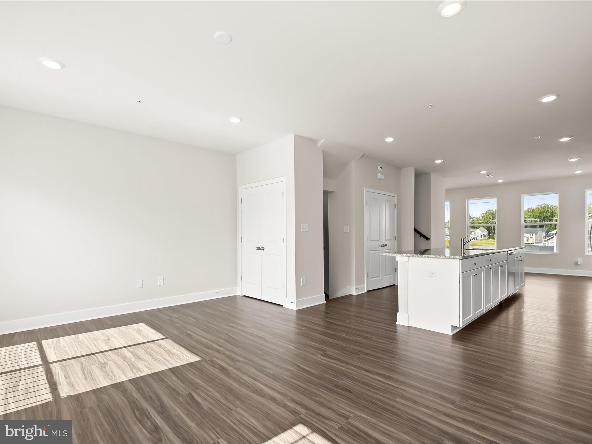 ST CHARLES TOWNS - Residential