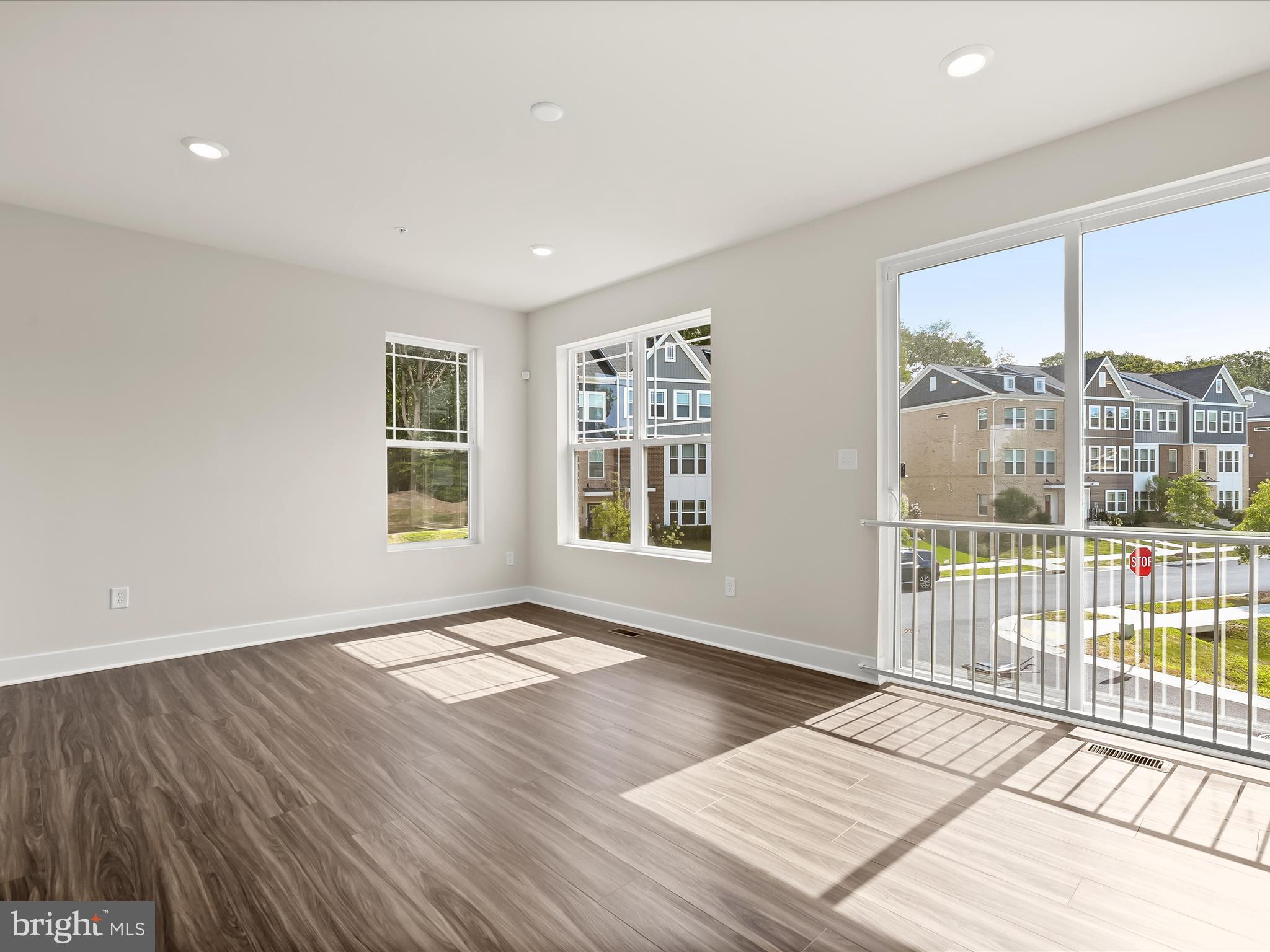 ST CHARLES TOWNS - Residential