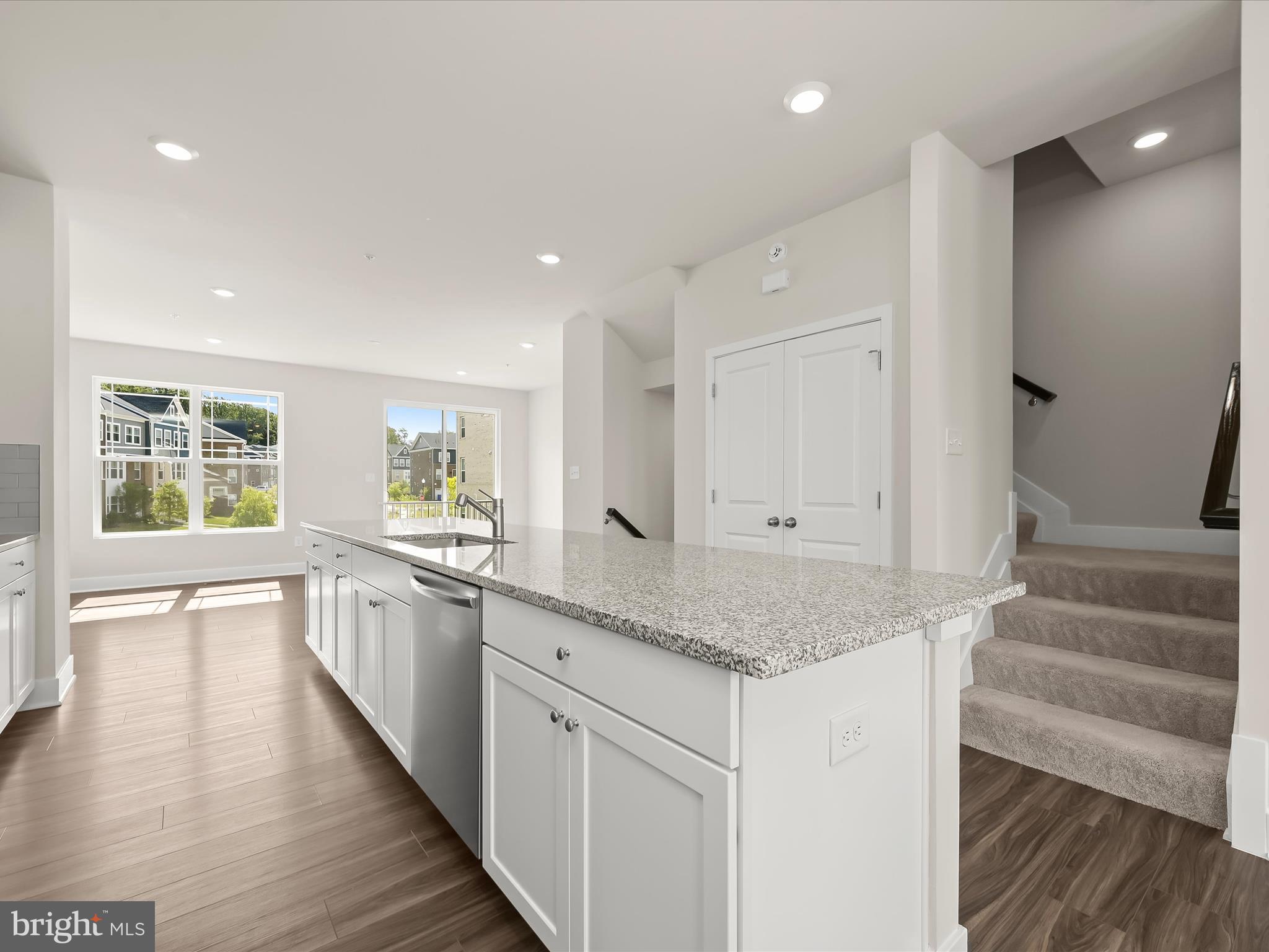 ST CHARLES TOWNS - Residential