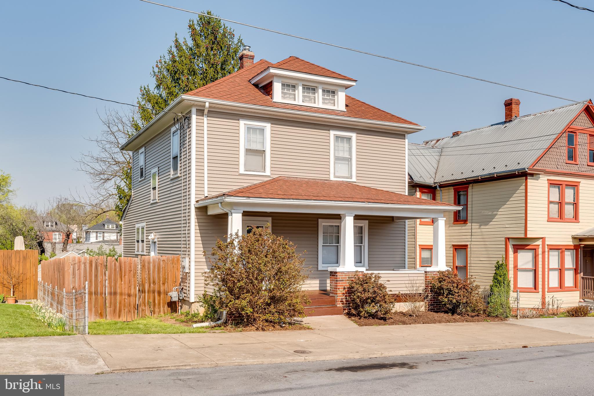 MARTINSBURG - Residential