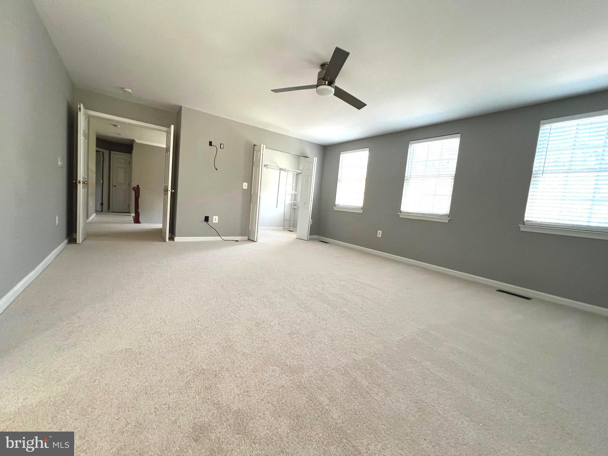 RIDGEFIELD OAKS - Residential