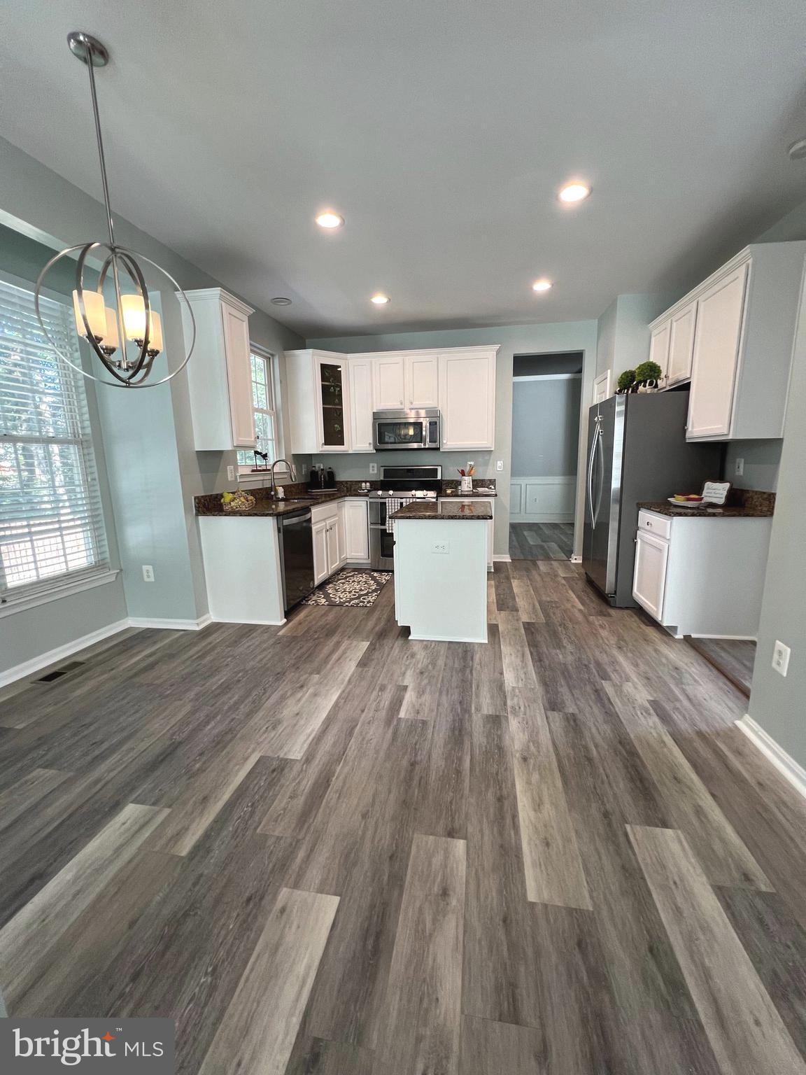 RIDGEFIELD OAKS - Residential