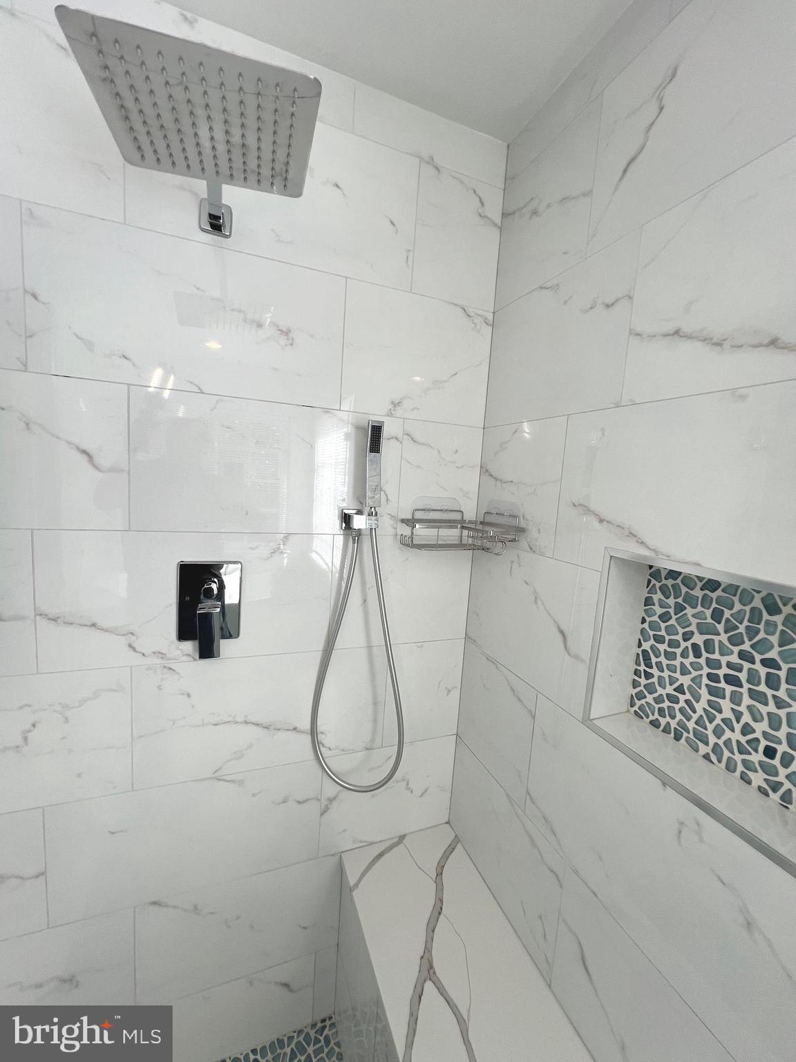 RIDGEFIELD OAKS - Residential