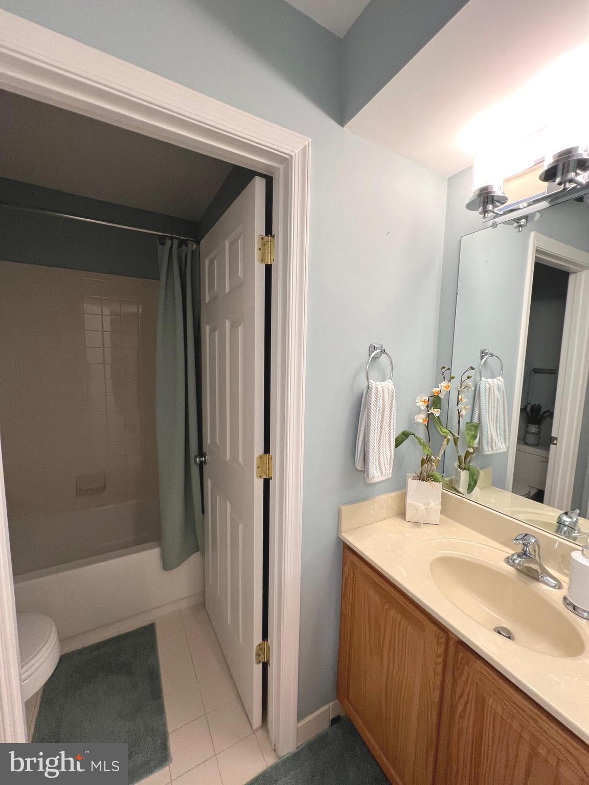 RIDGEFIELD OAKS - Residential