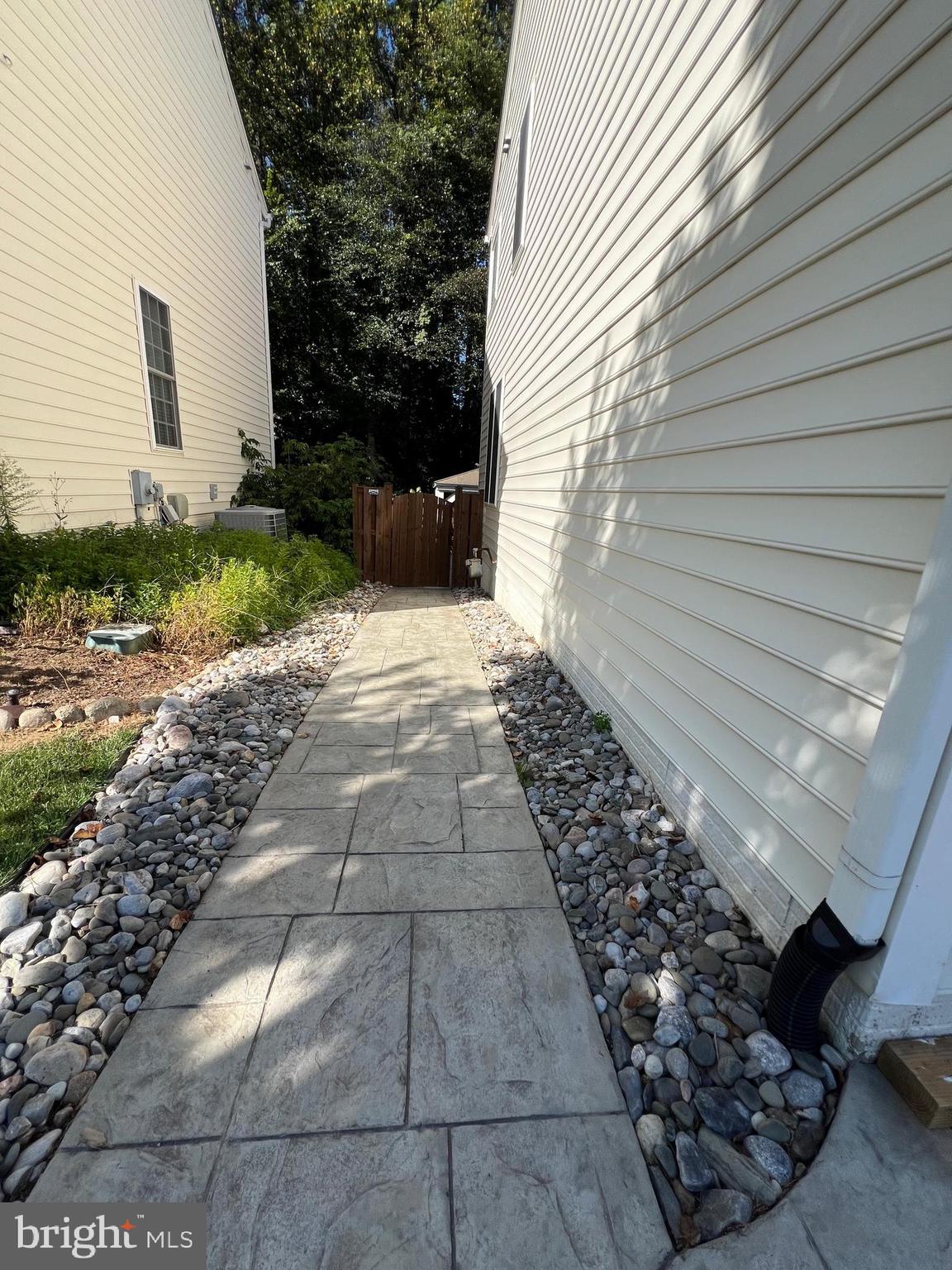 RIDGEFIELD OAKS - Residential