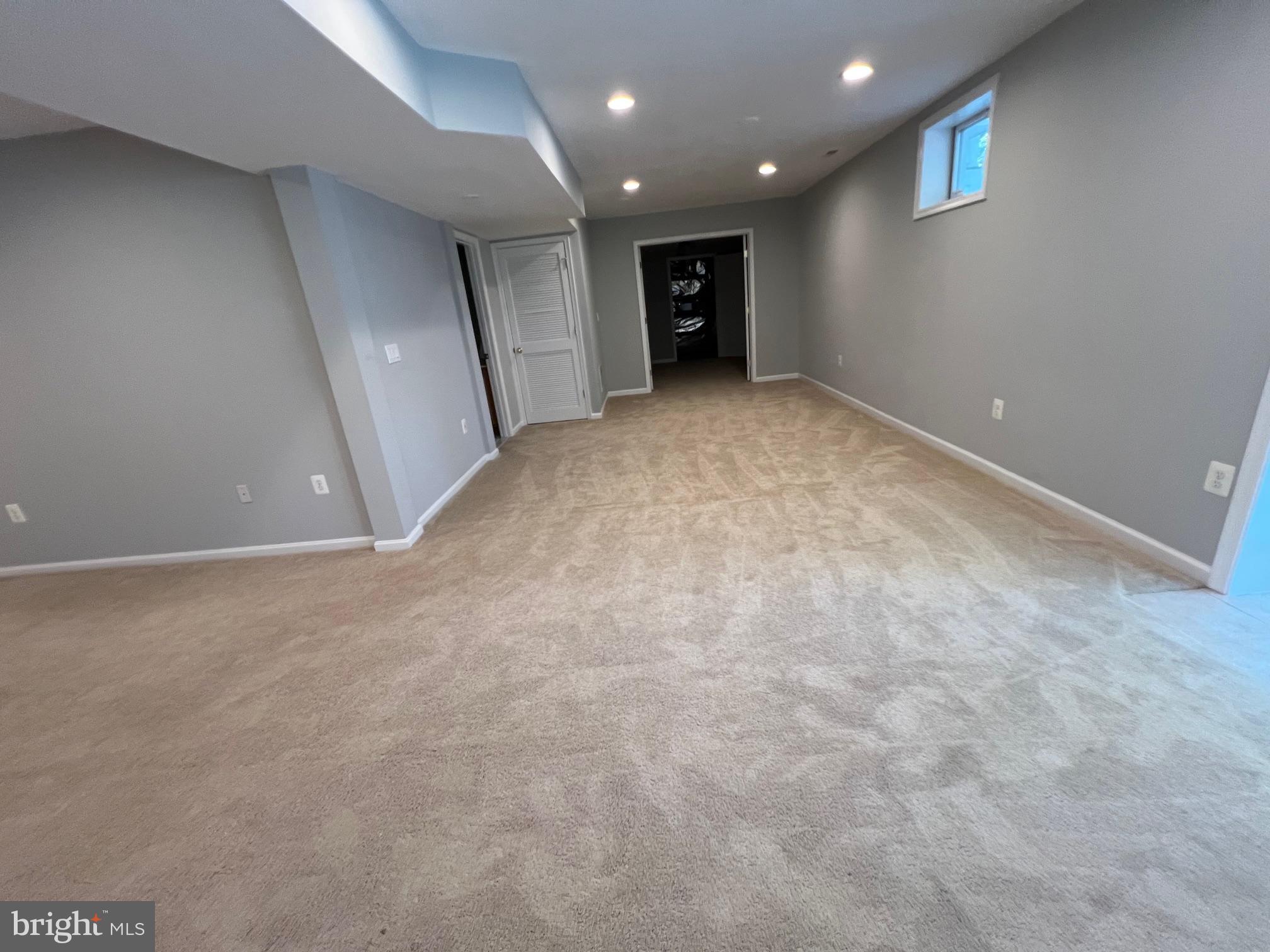 RIDGEFIELD OAKS - Residential