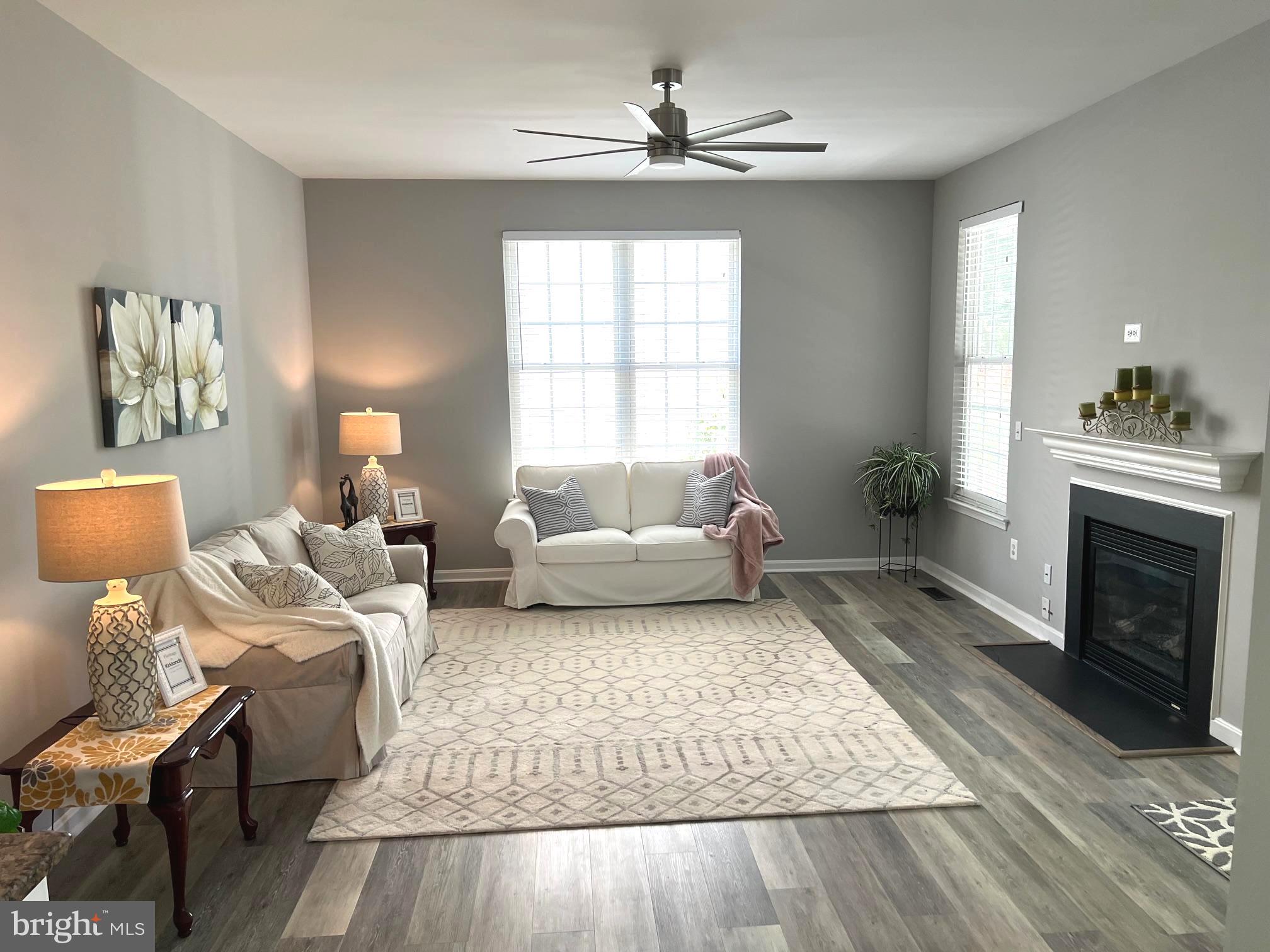 RIDGEFIELD OAKS - Residential