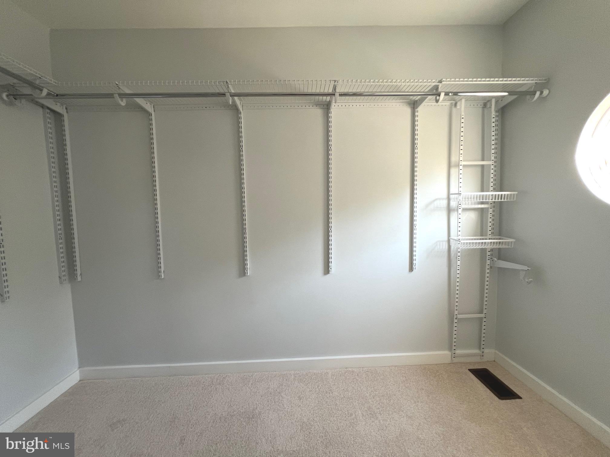 RIDGEFIELD OAKS - Residential