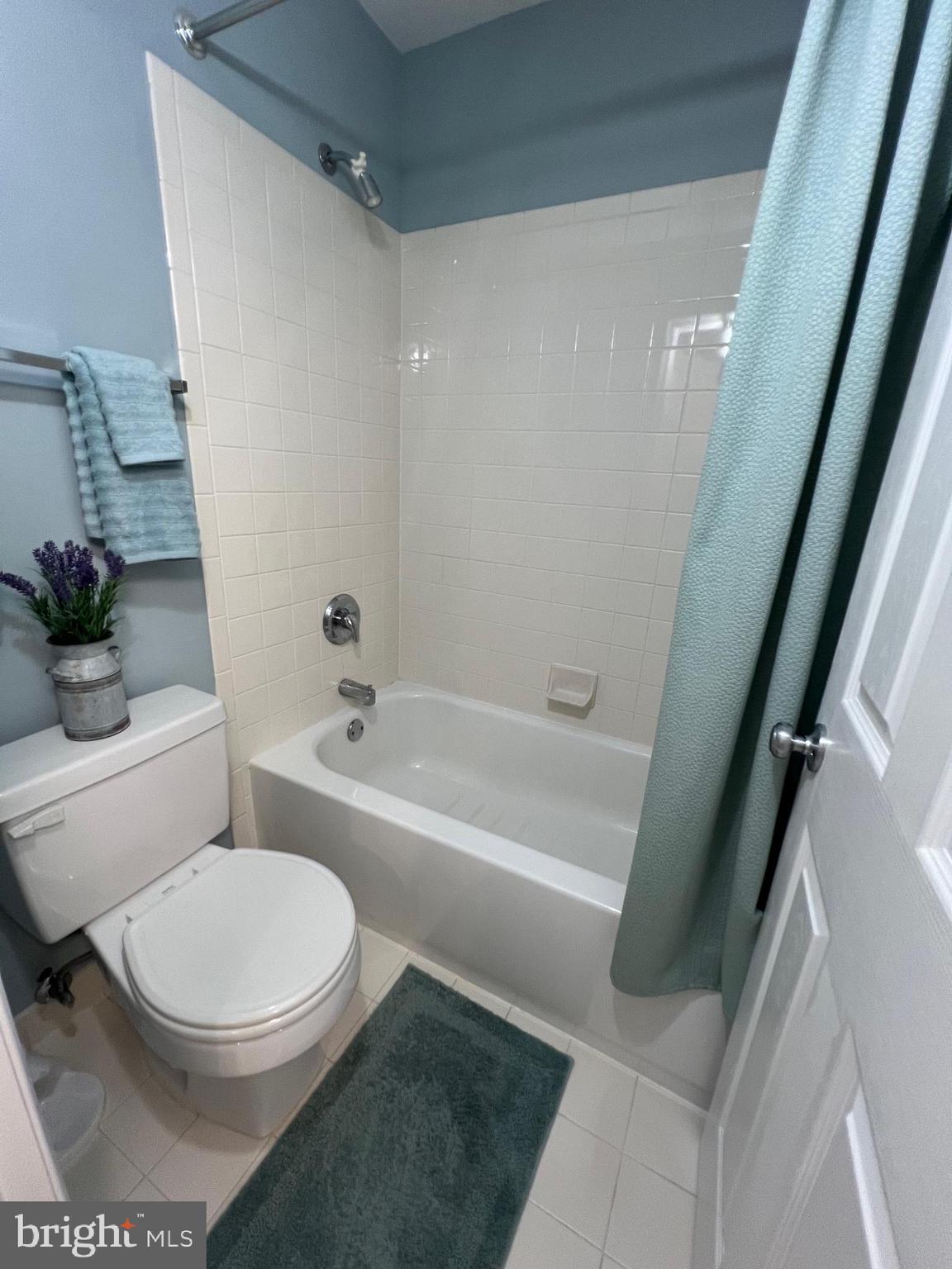 RIDGEFIELD OAKS - Residential