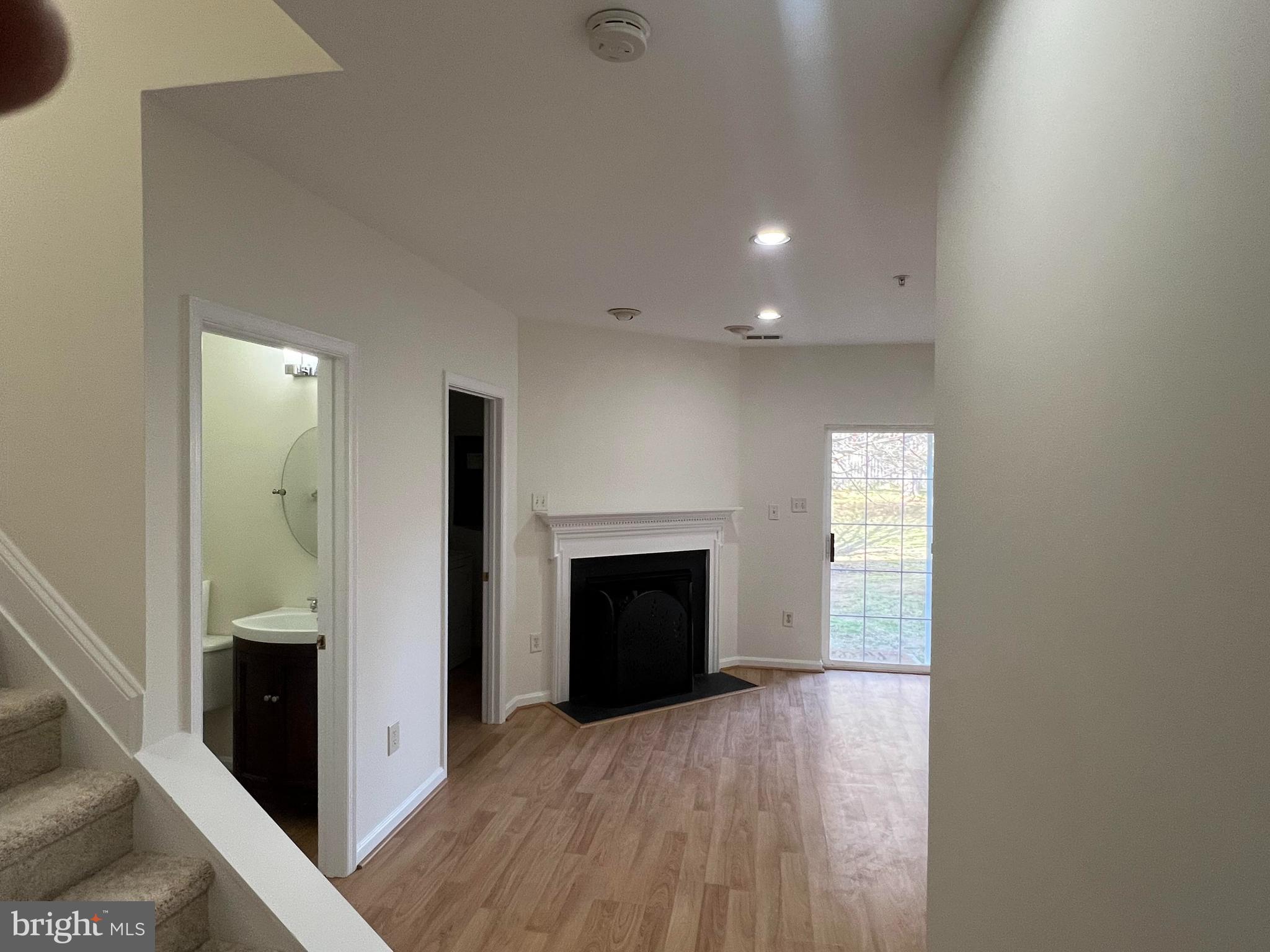 BARNSLEY MANOR ESTATES - Residential