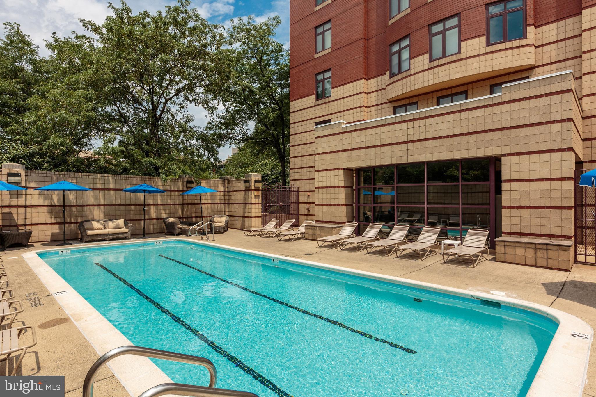 2400 CLARENDON BOULEVARD 916