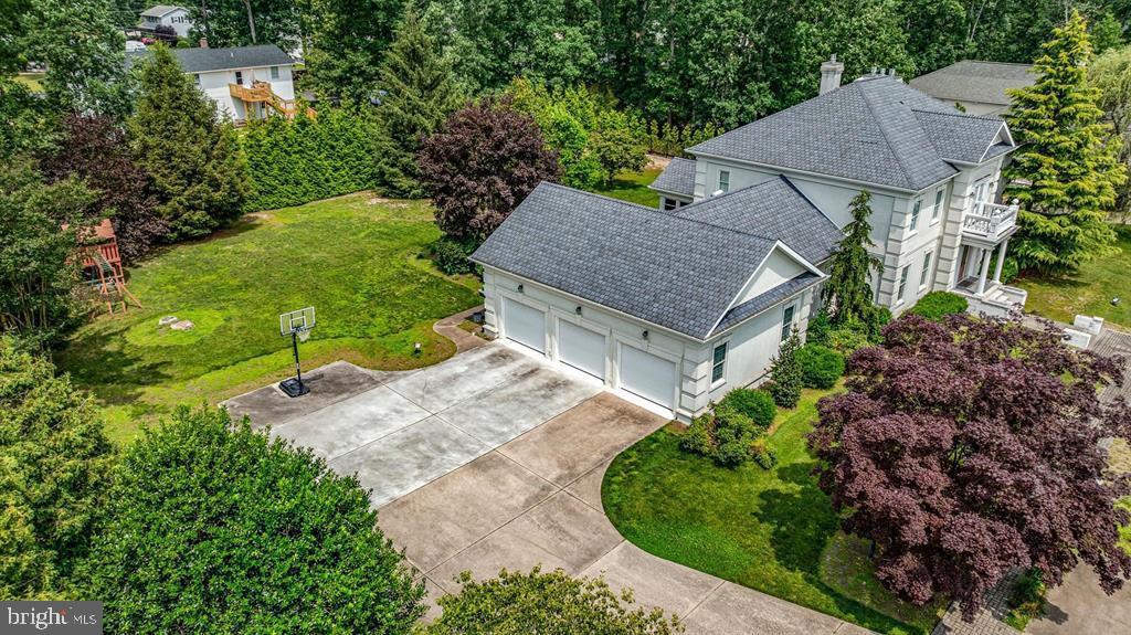 1880 BROOKFIELD STREET