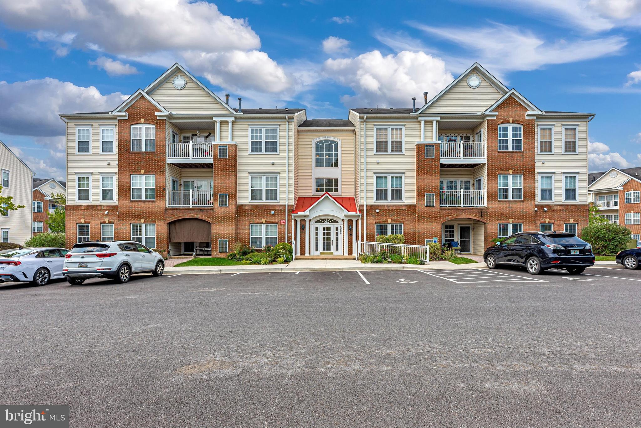 ALL OFFERS DUE BY 6:00PM ON 7/26/21!!
EXCEPTIONAL 1ST FLOOR CONDO IN SOUGHT-AFTER SPRING RIDGE! With Over 1,300 s.f. Featuring Hardwood Floors, Decorator Paints, 9' Ceilings and Crown Molding Throughout the Open Floor Plan Including a Bonus Den/Office (Perfect for Working At Home)! Sun-Filled Primary Bedroom w/En Suite Bath, Double Vanity, Shower w/Bench & Ceramic Tile. The Gourmet Kitchen Includes Granite Counters, Stainless Appliances, Loads of Cabinetry & the Convenient Laundry Center. The Second Bedroom Suite is Spacious Enough for a King and Includes a Dual Entry Full Bath. The Building is Across the Street from the Sports & Rec Field. The Community Has 4 Pools, Tot Lots, Playgrounds, Walking Trails, Clubhouse, Restaurants & much more. Just Minutes to All Commuter Routes and Downtown Frederick! Don't Miss This One!