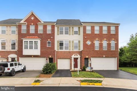 Townhouse For Sale - 41758 Cynthia Terrace<br/> ALDIE, VA 20105