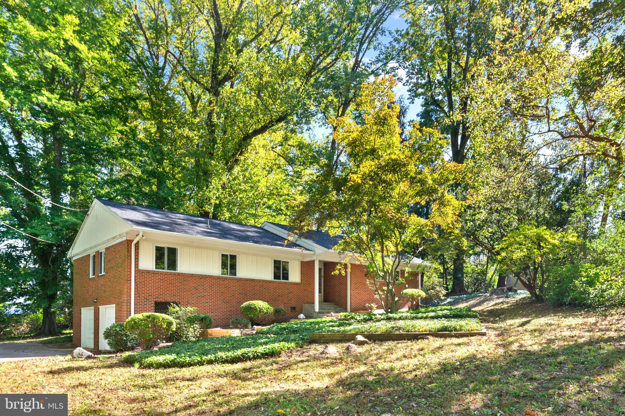 2308 WOODS ROAD