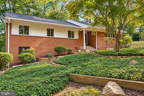 Homes For Sale - 2308 Woods Road<br/> WILMINGTON, DE 19808