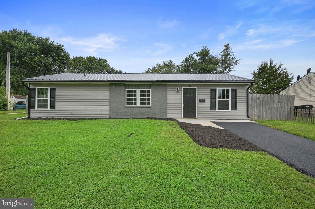 Photo of 127 Saxton Road, DOVER, DE 19901 (MLS # DEKT2039584)