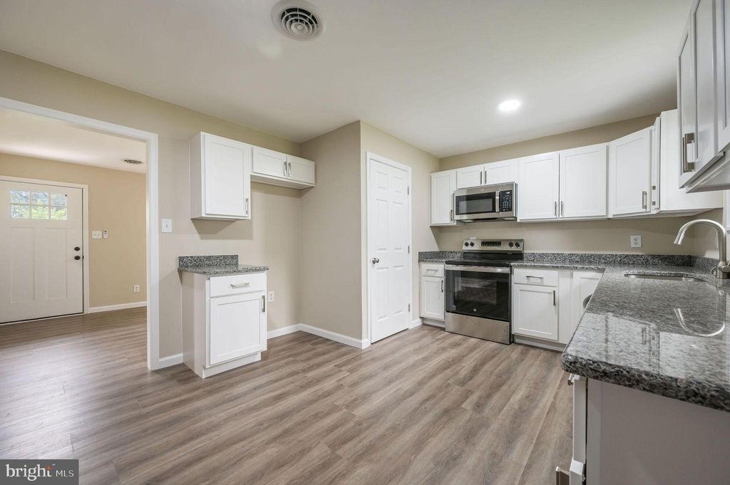 Photo of 127 Saxton Road, DOVER, DE 19901 (MLS # DEKT2039584)