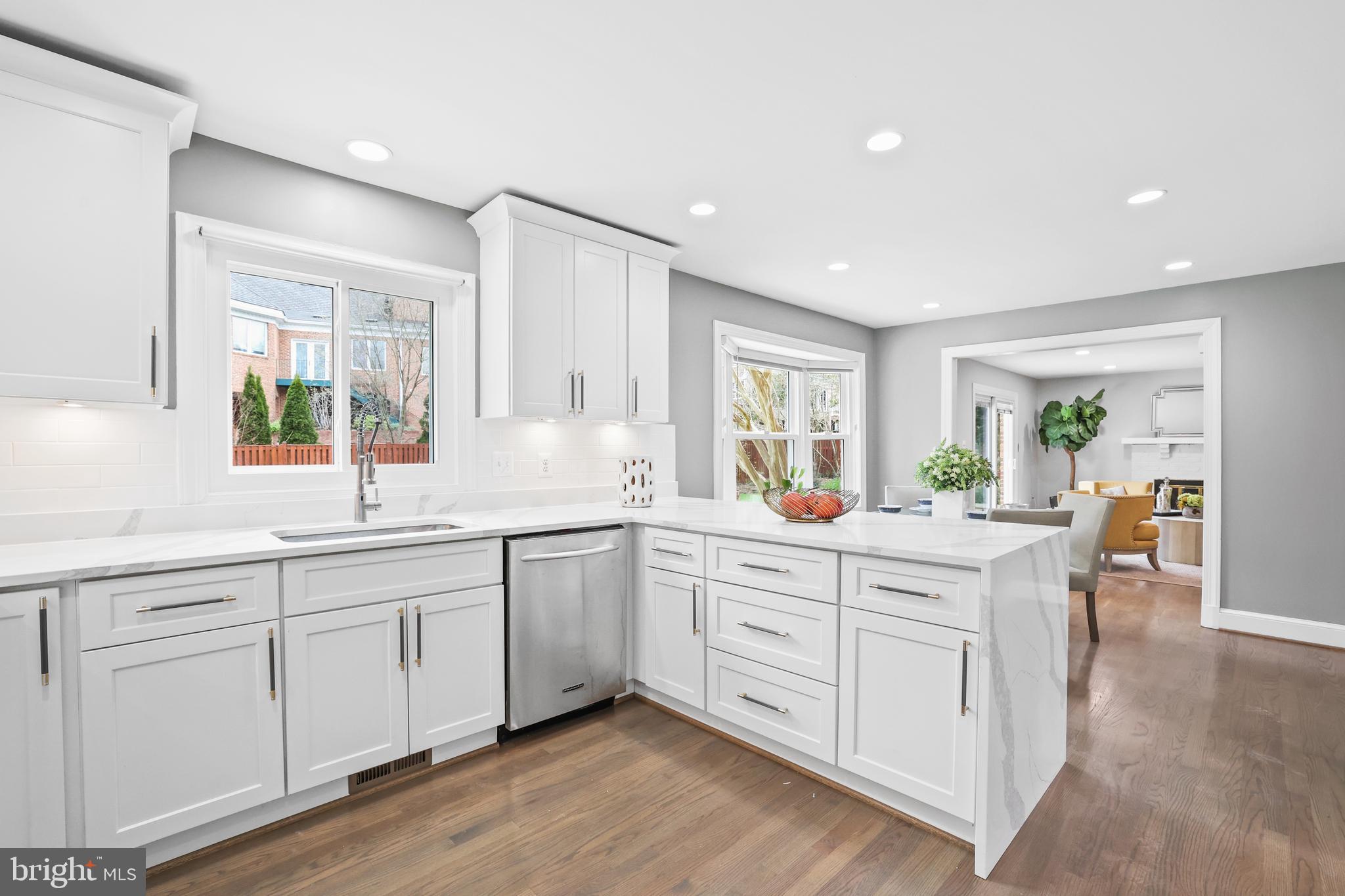 LYNWOOD - Residential