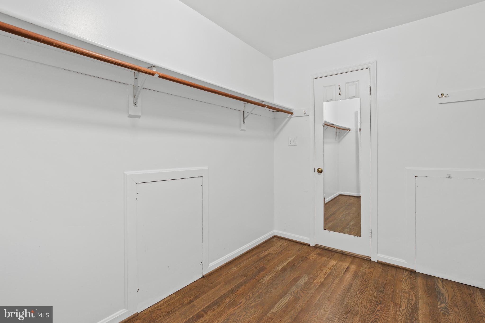 LYNWOOD - Residential