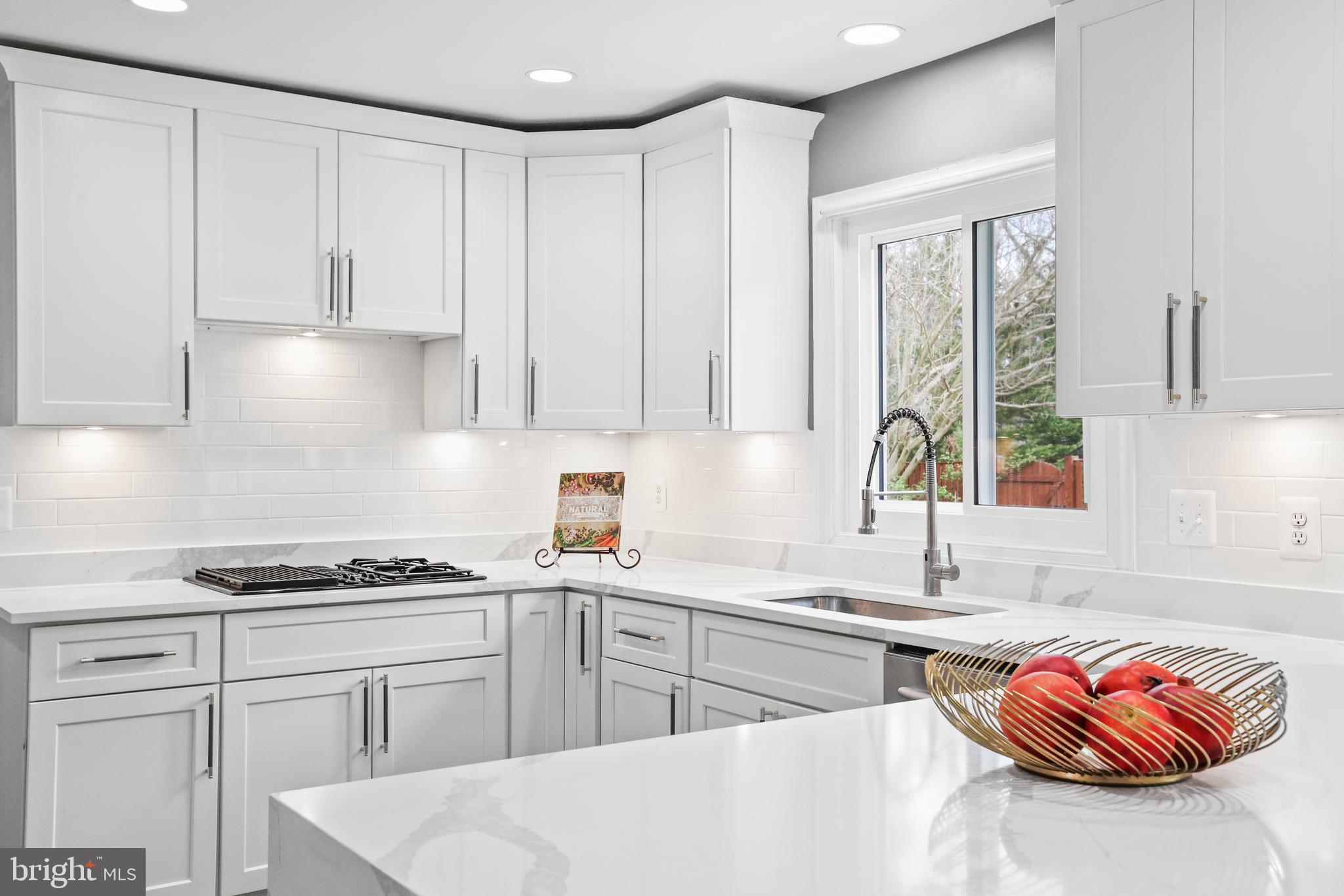 LYNWOOD - Residential