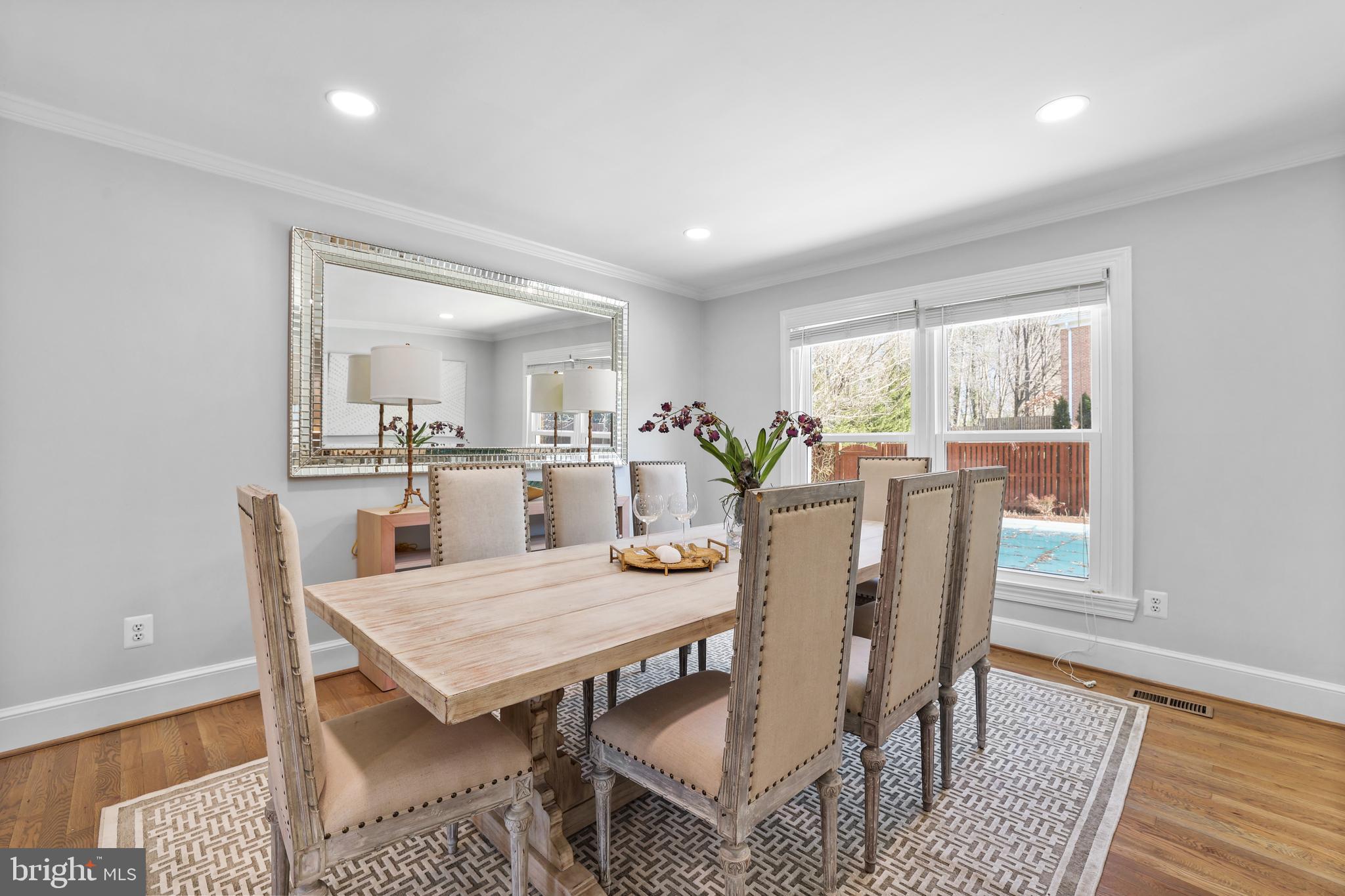 LYNWOOD - Residential