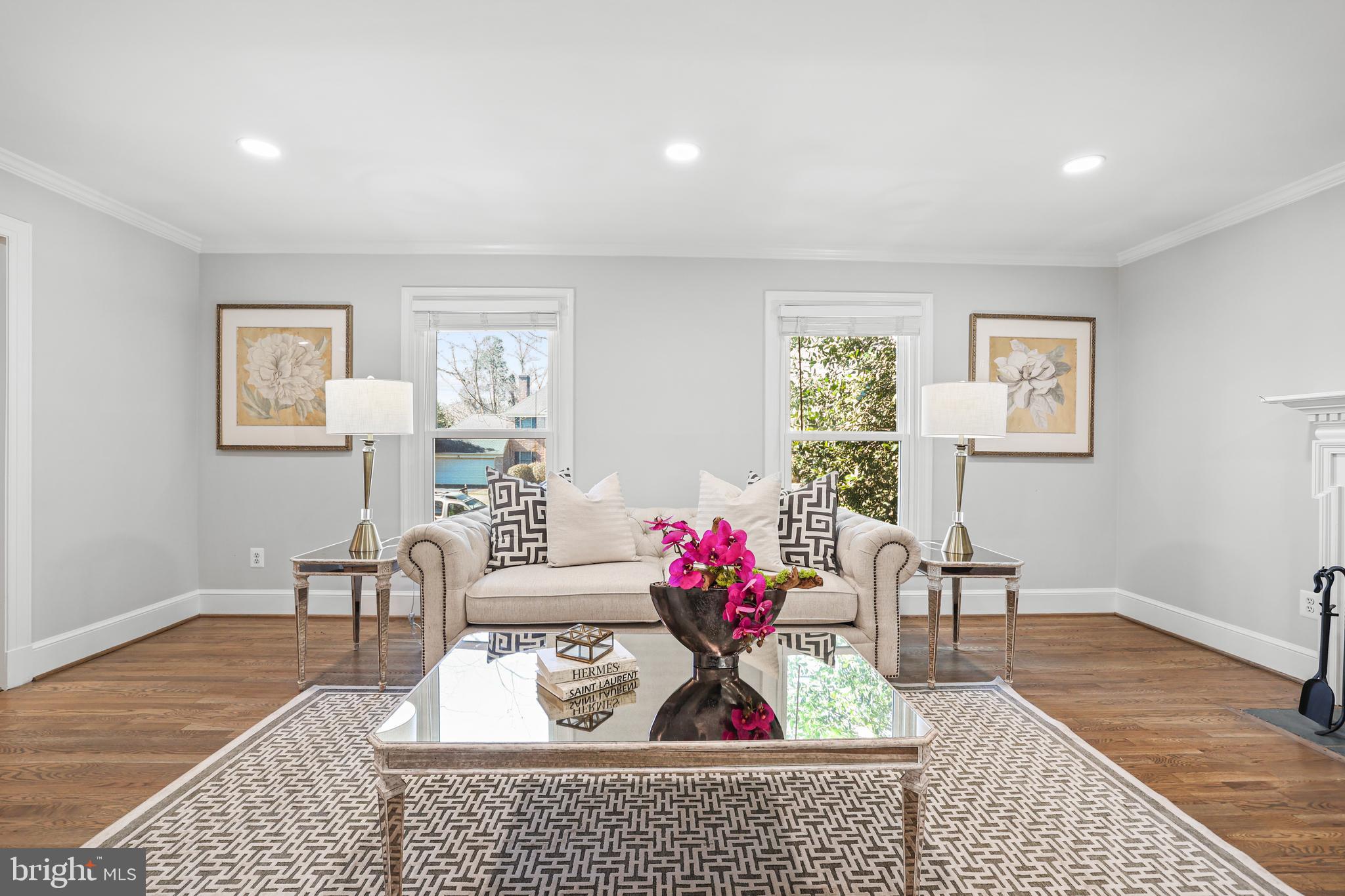 LYNWOOD - Residential