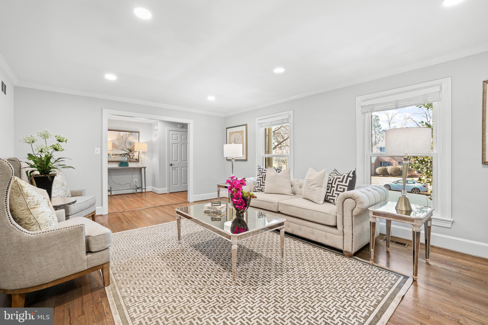 LYNWOOD - Residential